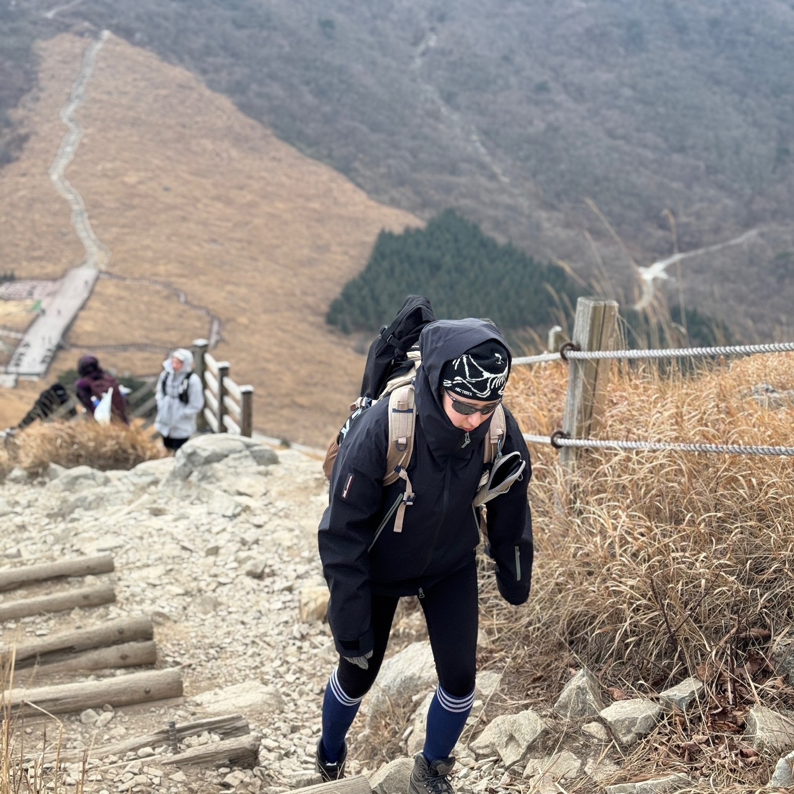 Arc'teryx Bird Head Toque Orca 착용 스타일 - 2
