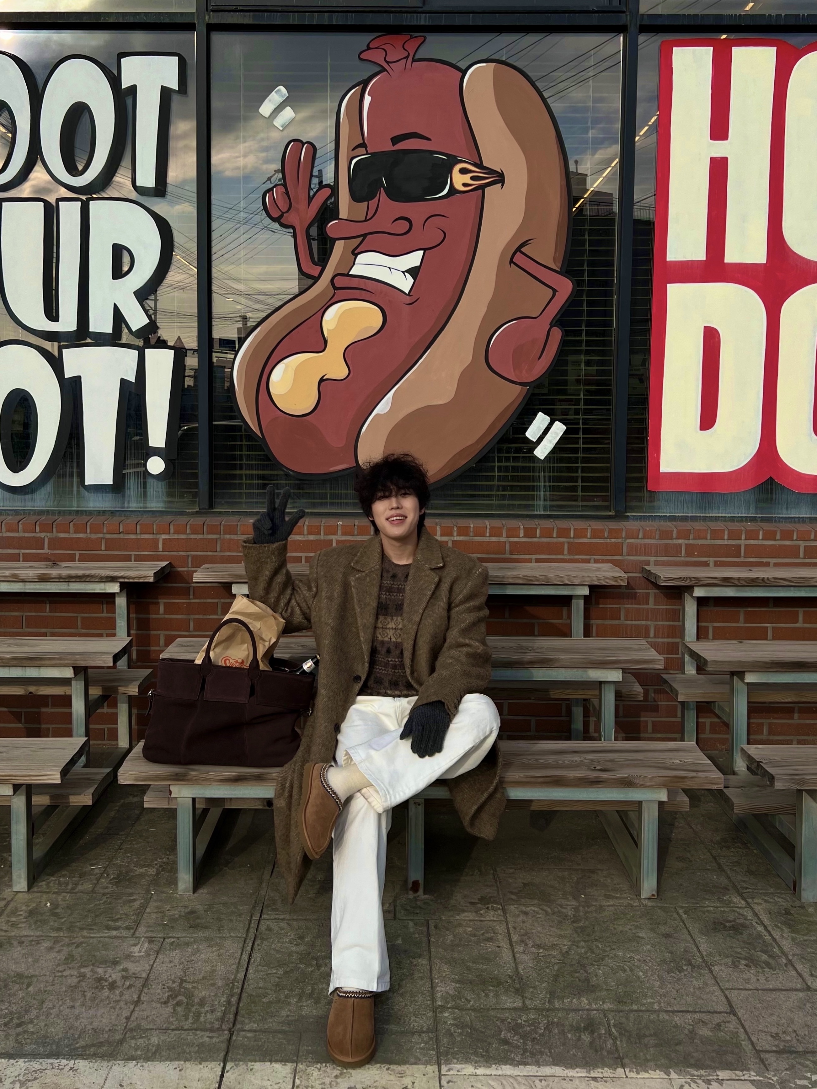 UGG Tasman Slipper Chestnut, Millo Archive Reflect Curved Pants Off White 착용 스타일 - 2