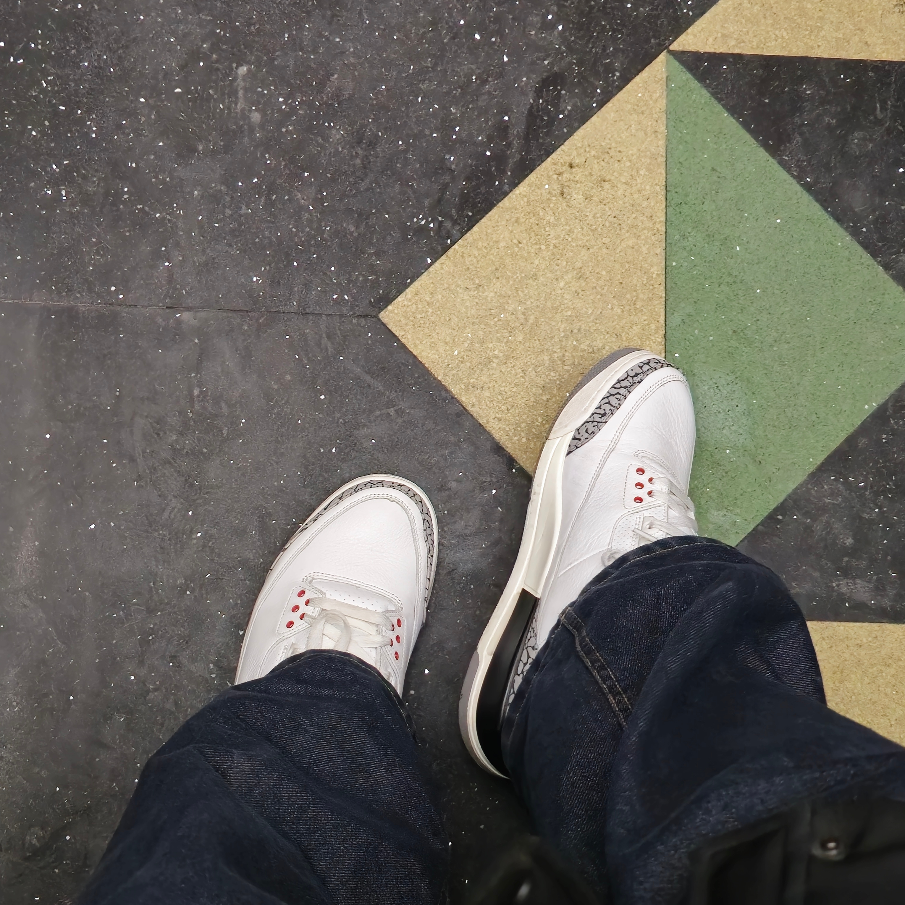 Jordan 3 Retro White Cement Reimagined 착용 스타일