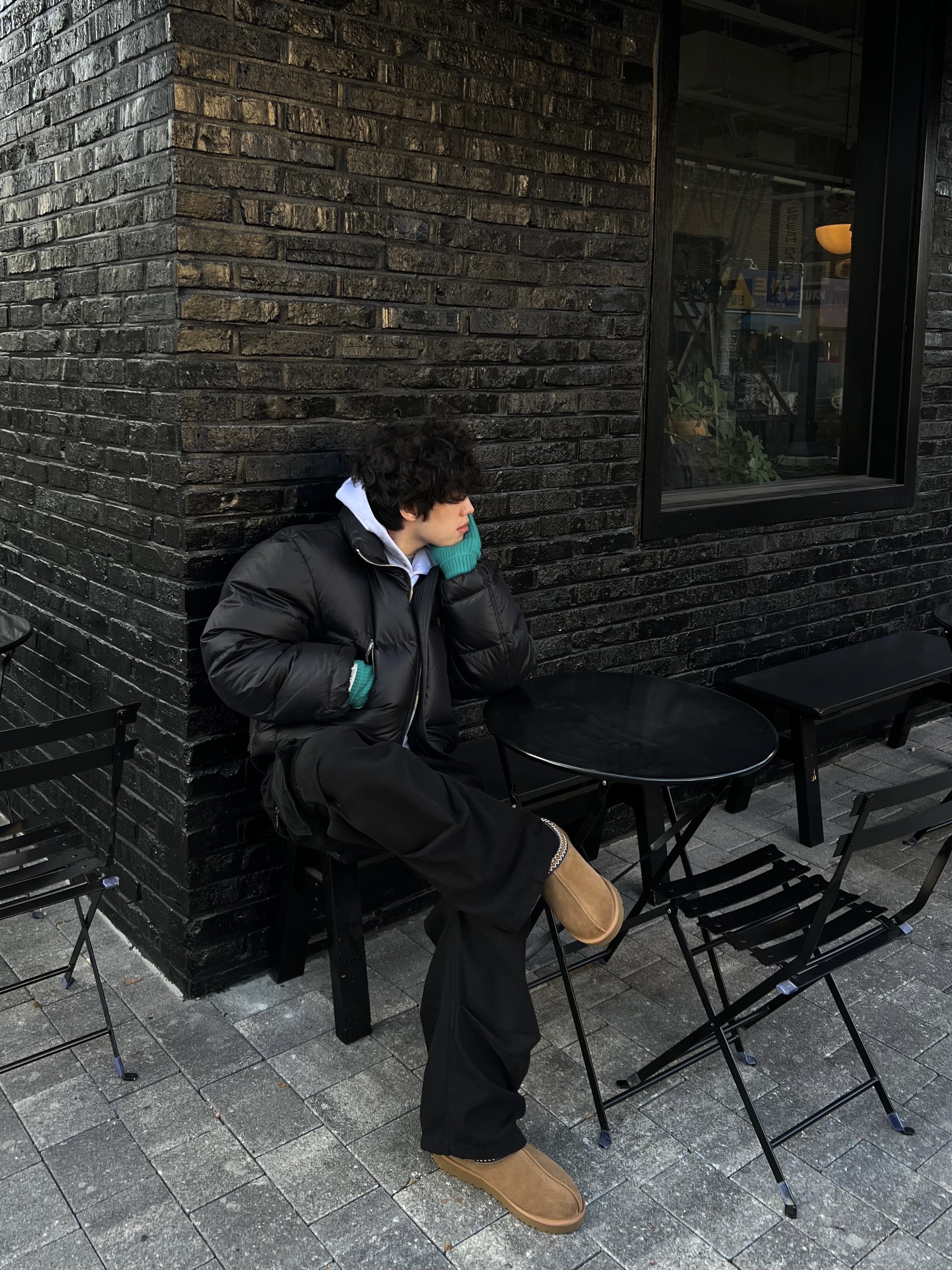 UGG Tasman Slipper Chestnut 착용 스타일 - 2