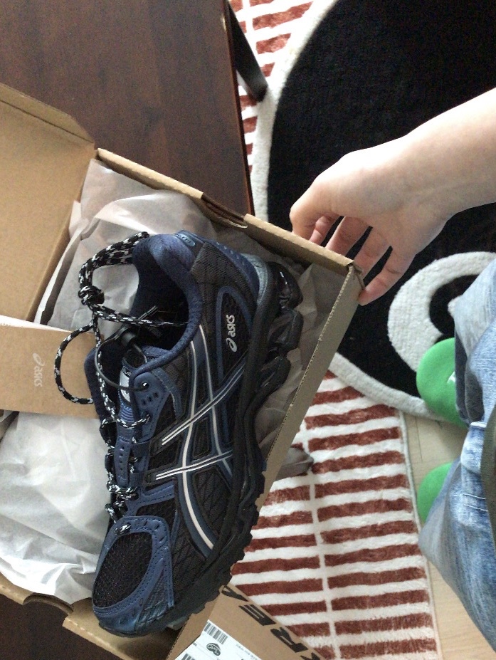 Asics Gel-Nimbus 10.1 Black Grand Shark 착용 스타일