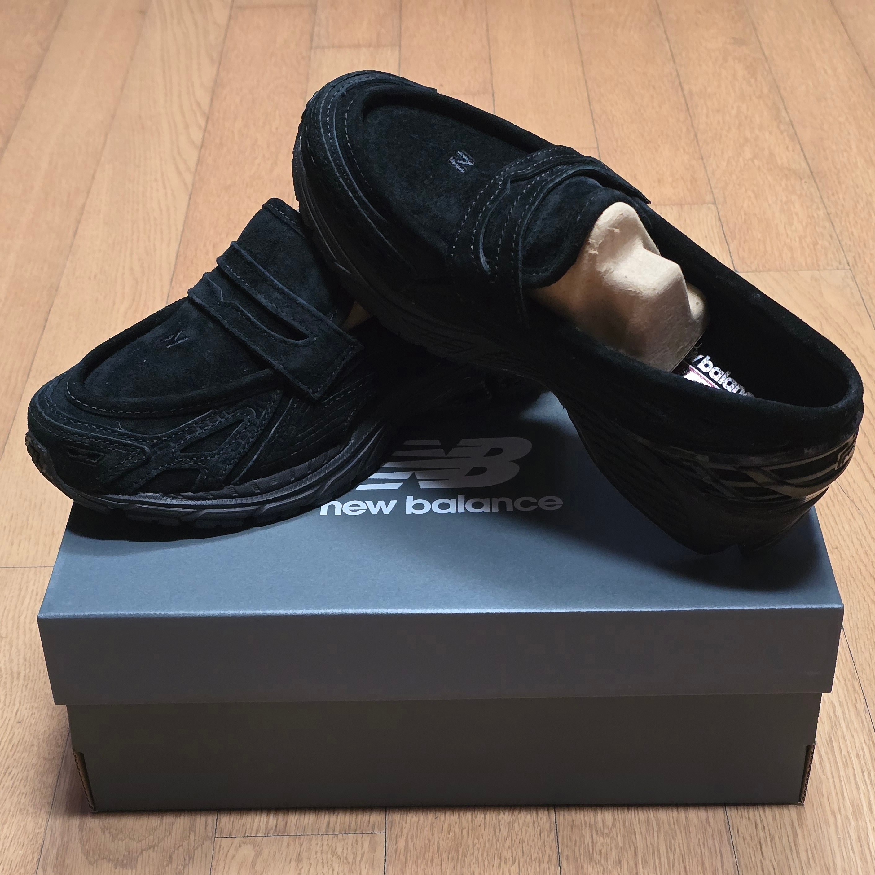 New Balance 1906L Black Black Cement 착용 스타일