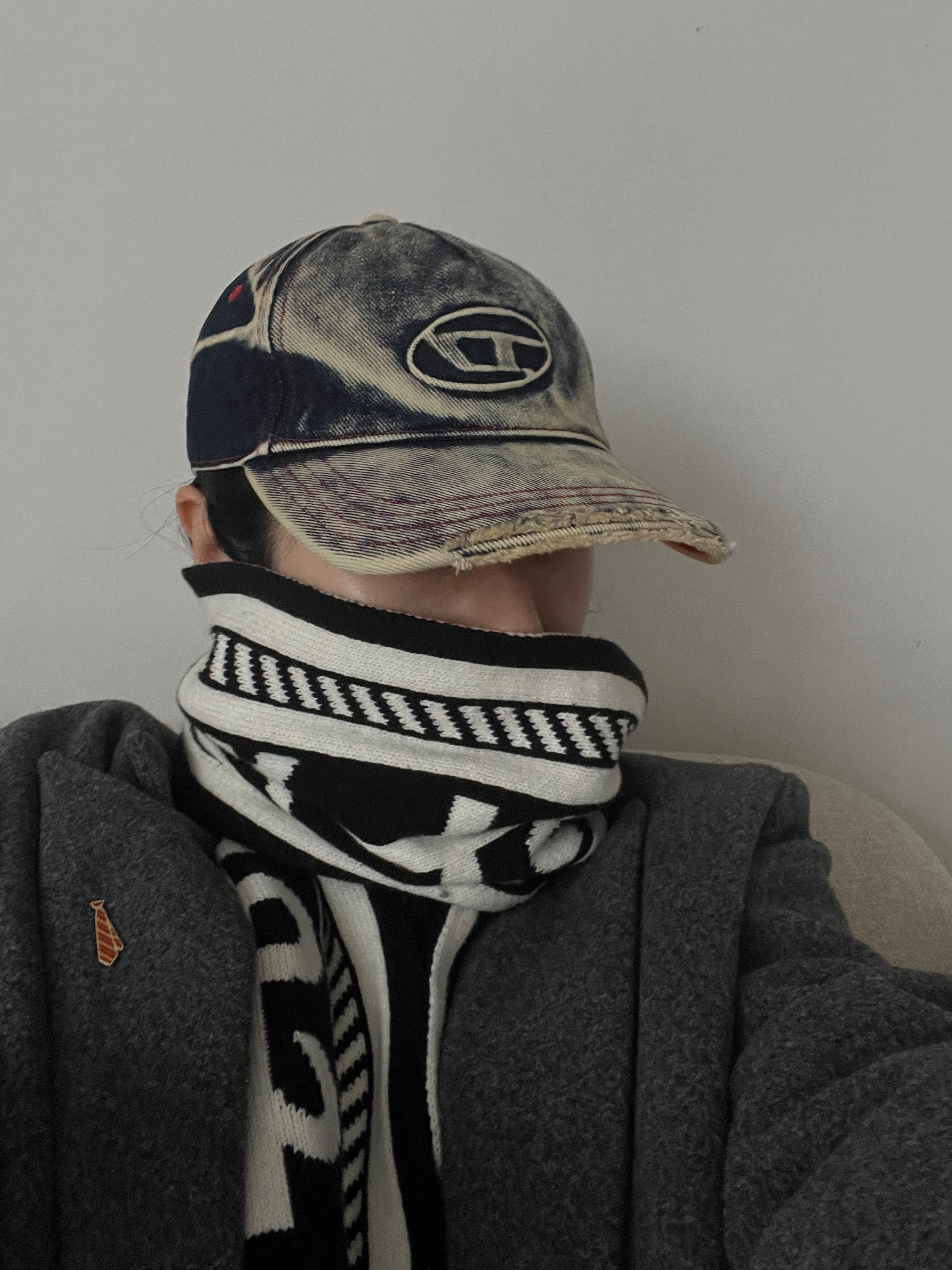 Diesel C-Seymon Treated Denim Baseball Cap Blue White 착용 스타일