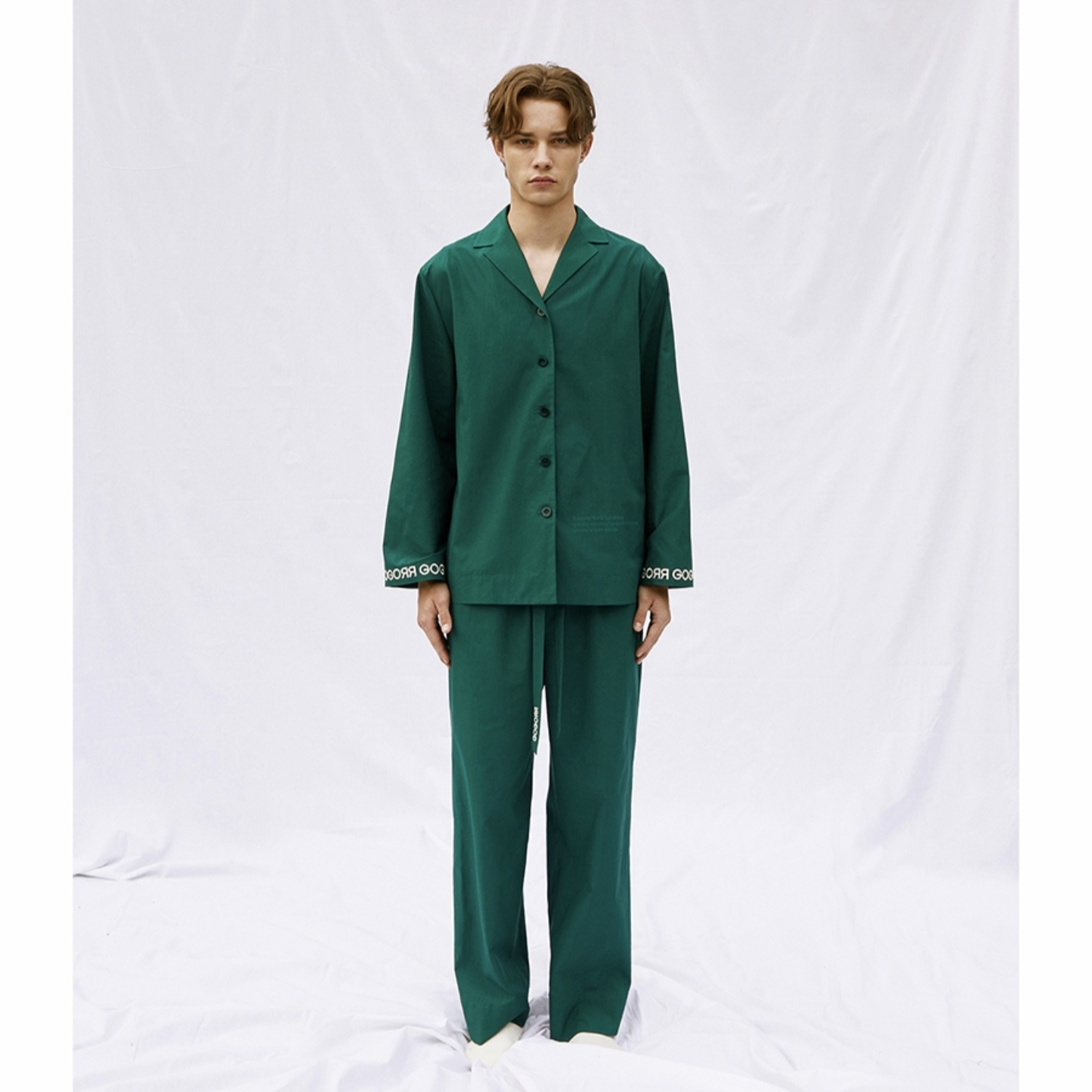 GOGORR Chest Logo Pajama Long Set Green 착용 스타일 - 2