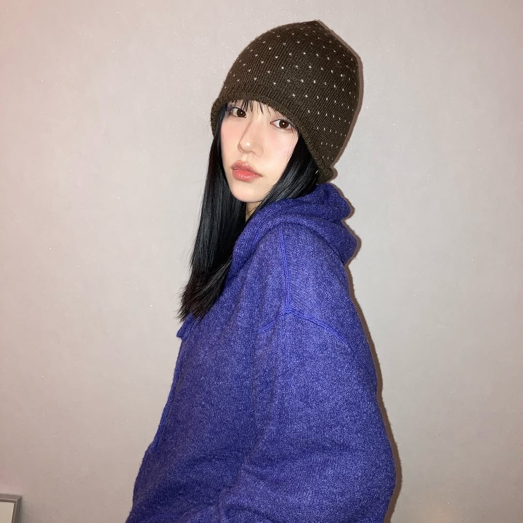 Thevinylhouse Round Pocket Knit Zip-Up Purple 착용 스타일 - 1