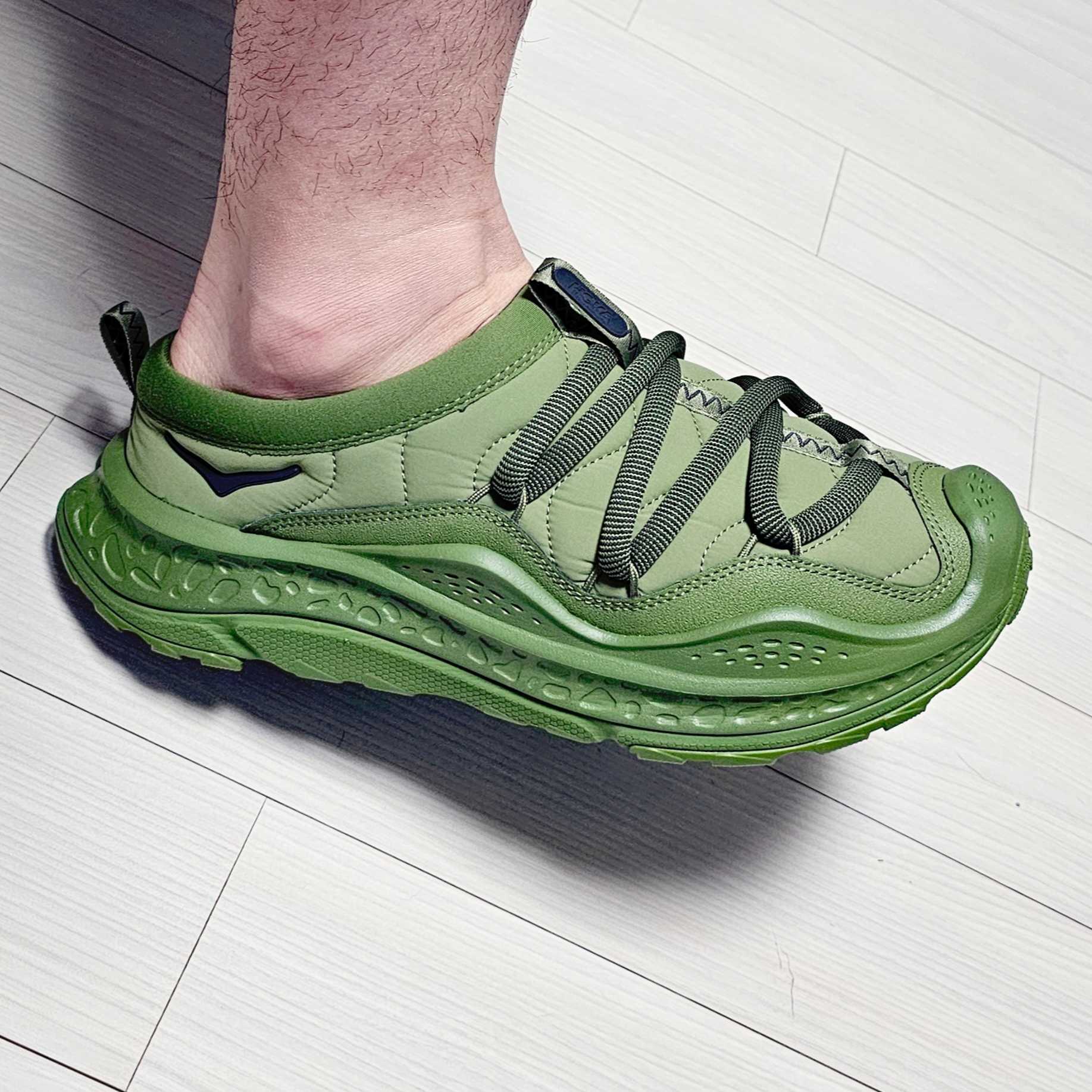 Hoka Ora Primo Forest Floor 착용 스타일