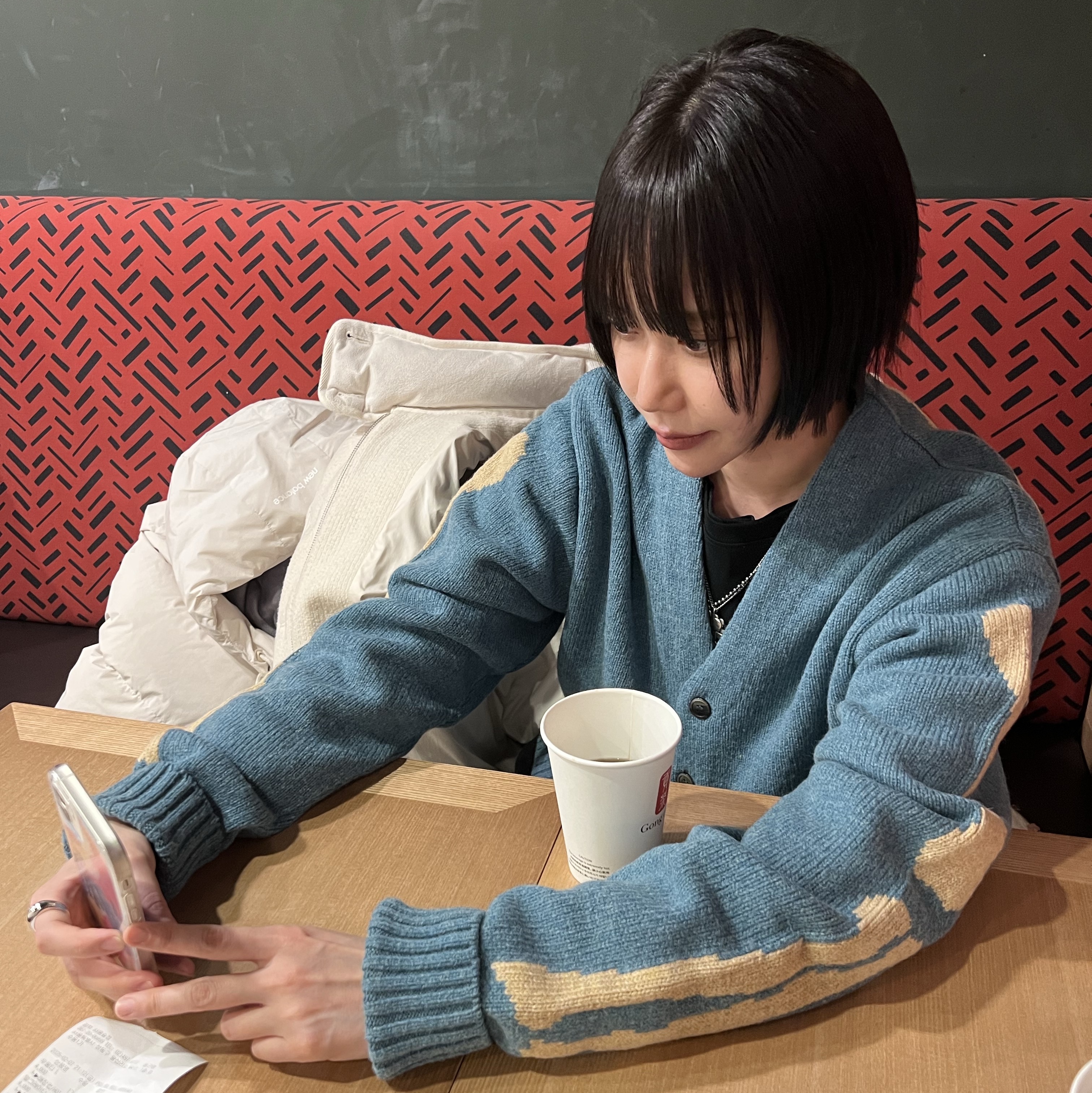 Kapital 5G Wool Bone Short Cardigan Saxophone 착용 스타일 - 3