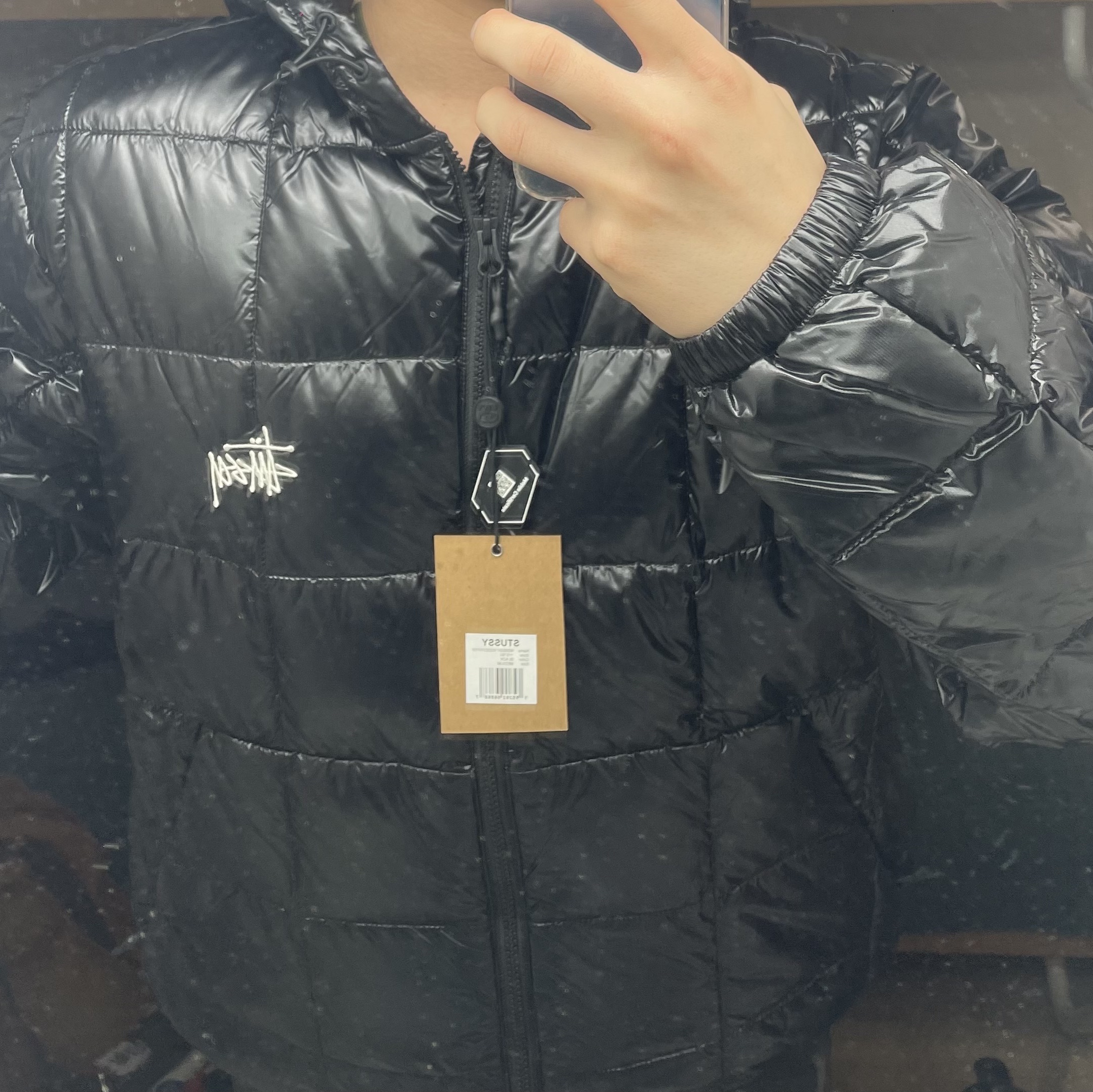Stussy Midweight Hooded Puffer Black 착용 스타일 - 1