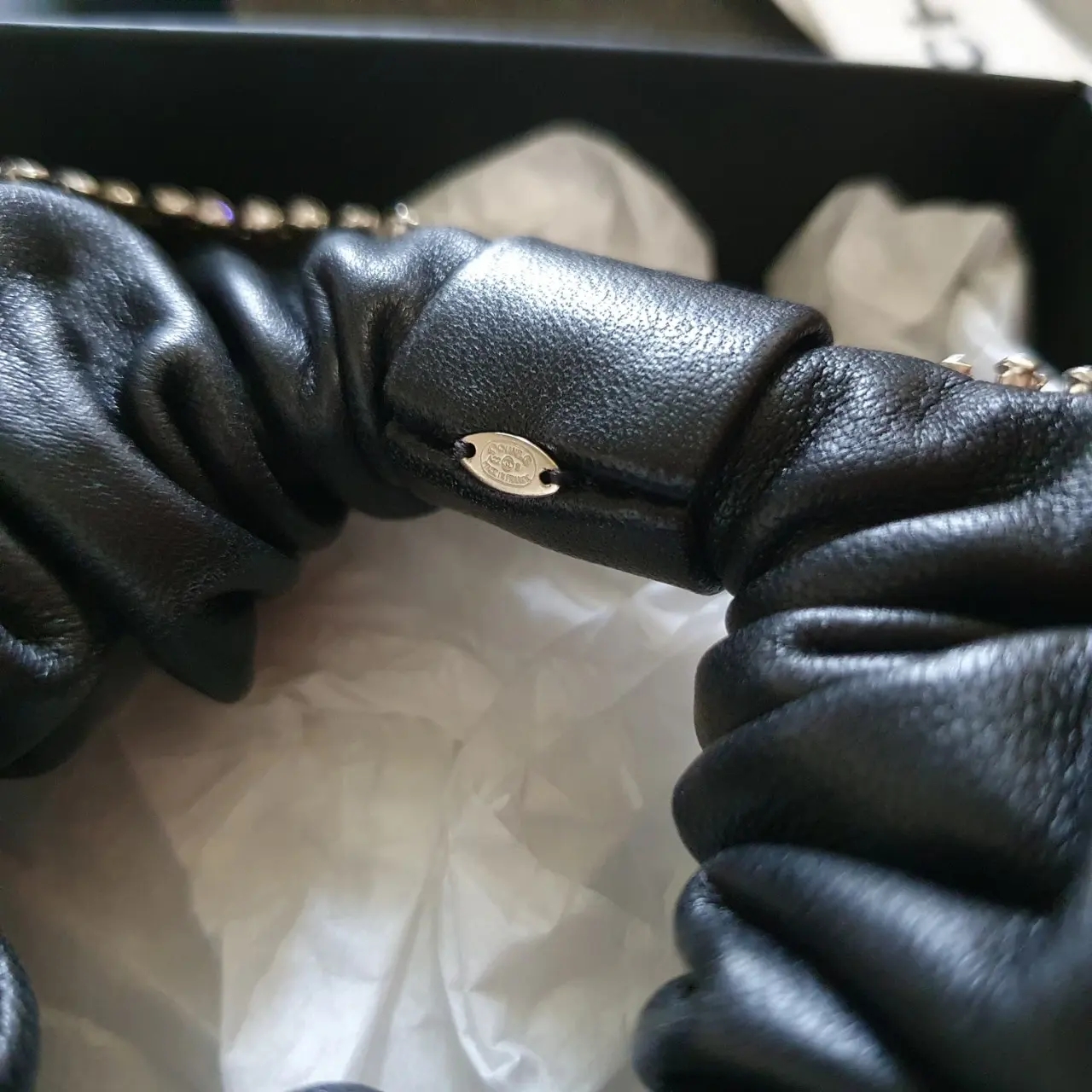 (W) Chanel Hair Accessory Lambskin Strass & Silver Black 착용 스타일 - 7