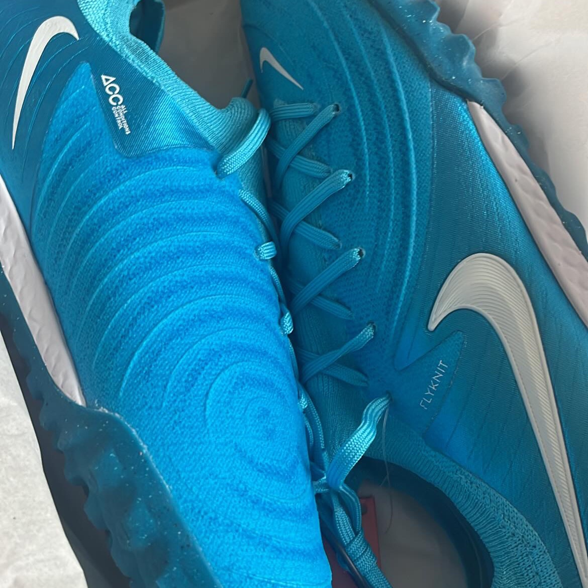 Nike Phantom GX 2 Pro TF Blue Fury White 착용 스타일