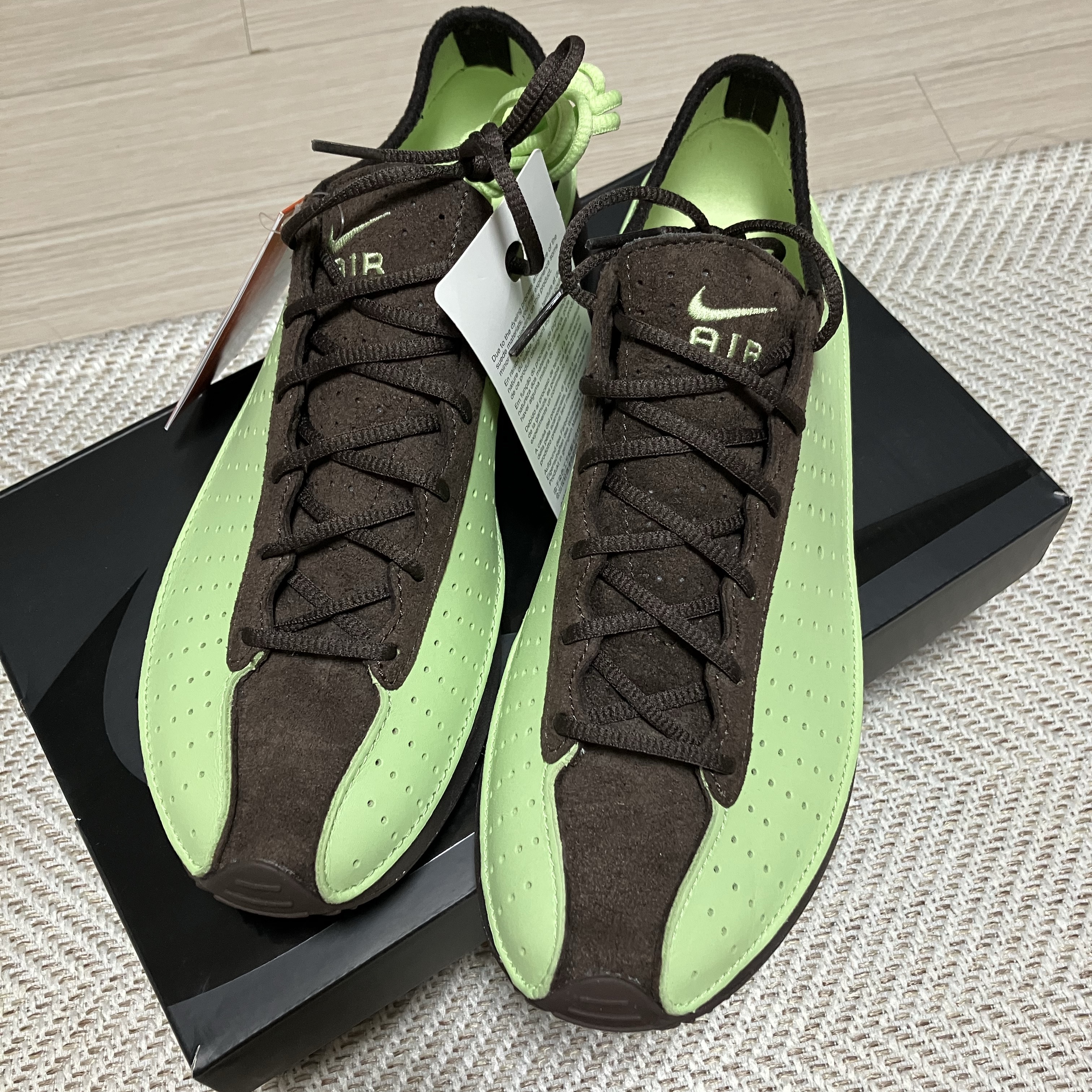 (W) Nike Air Superfly Lab Green and Baroque Brown 착용 스타일 - 2