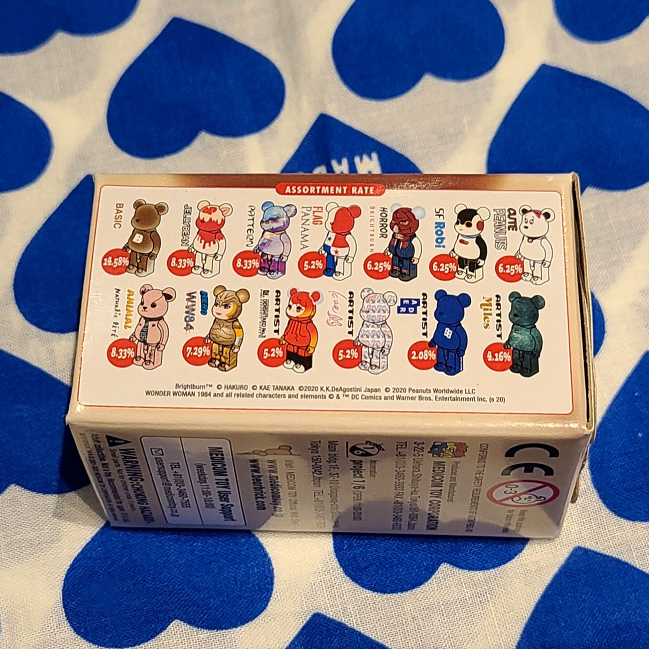 Bearbrick Series 40 Sealed Case 100% (24 Blind Boxes), Human Made Big Bandana #2 Navy 착용 스타일 - 5