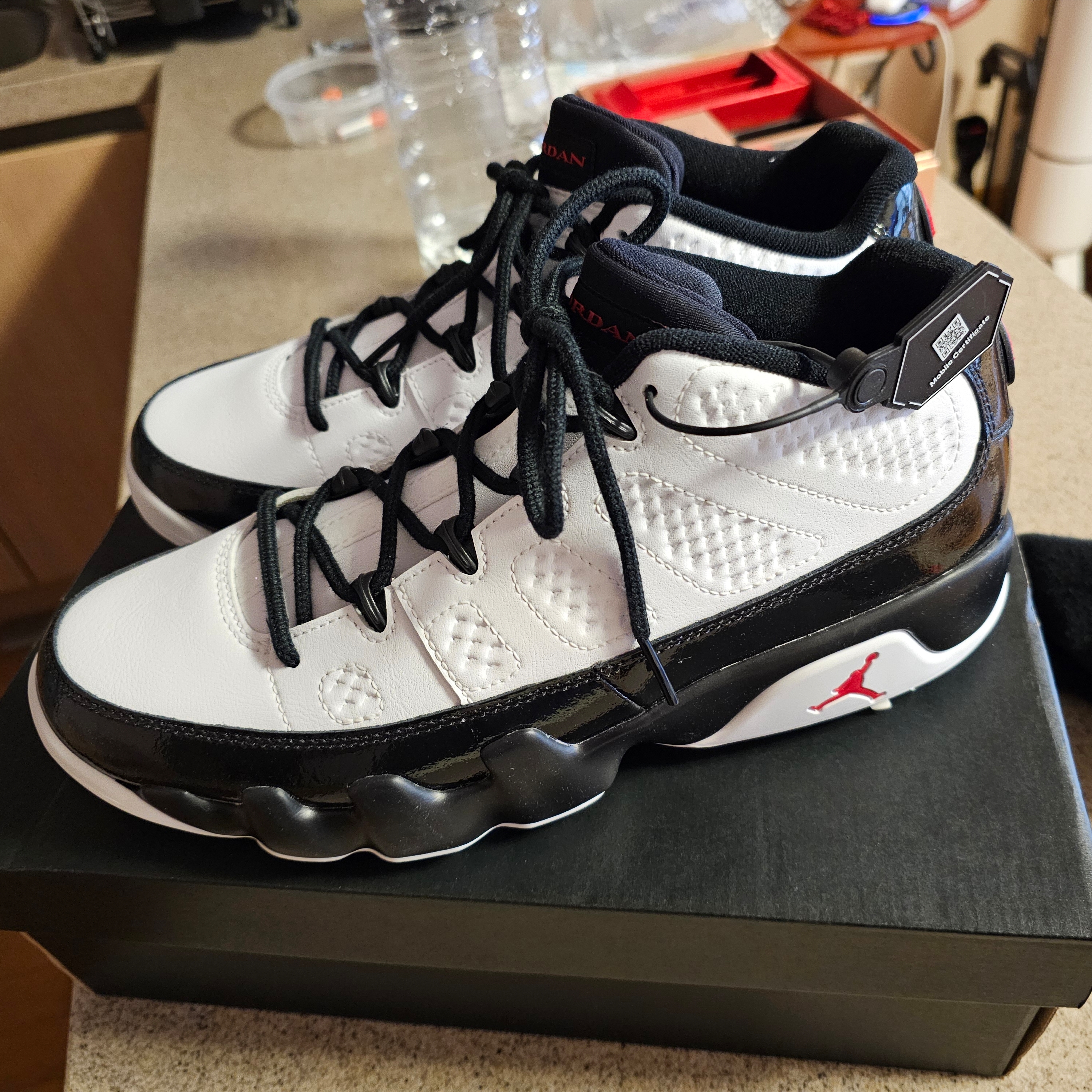 Jordan 9 Retro Golf White True Red 착용 스타일 - 1