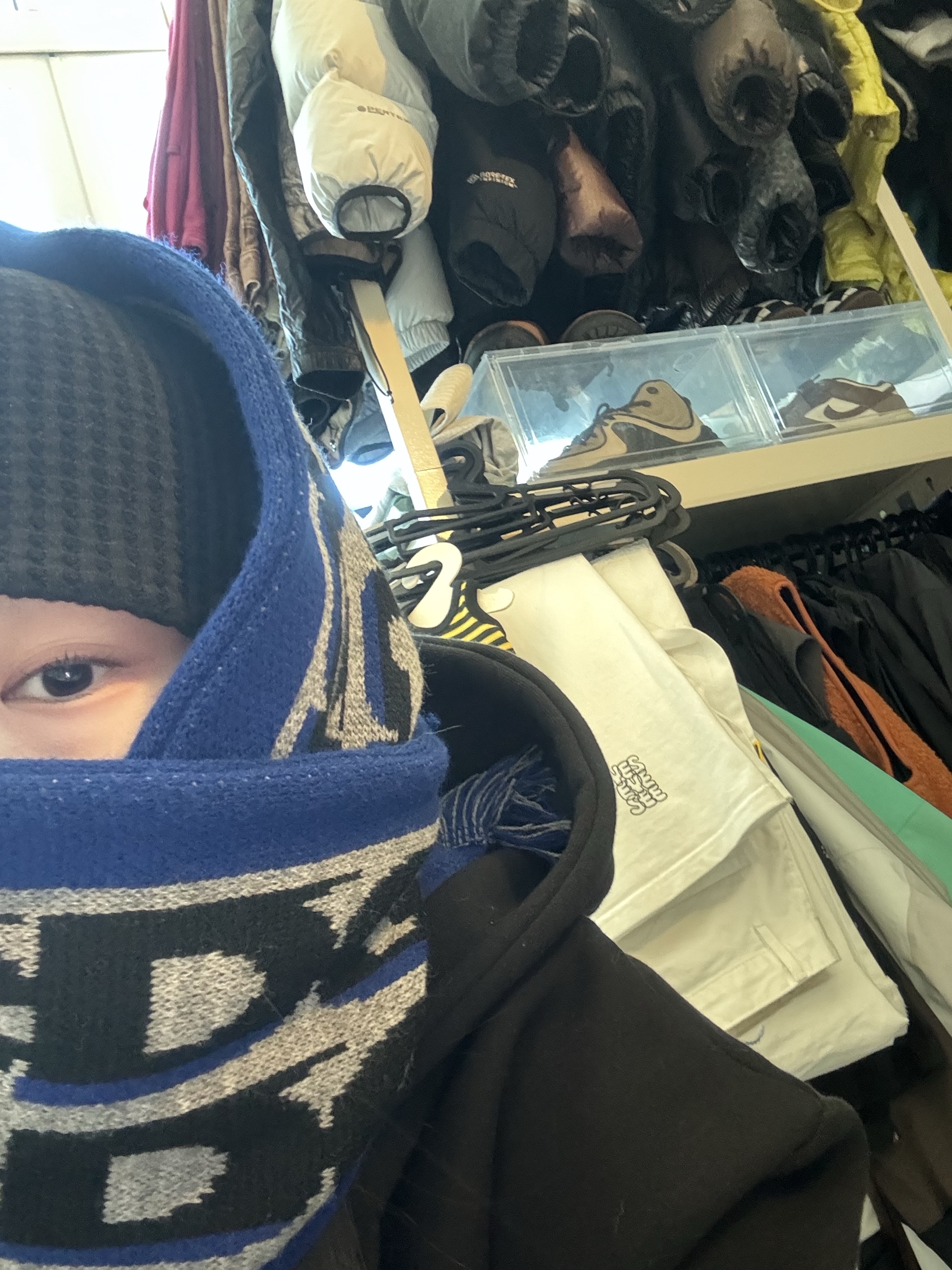 CDG Logo Check Muffler Blue 착용 스타일 - 1