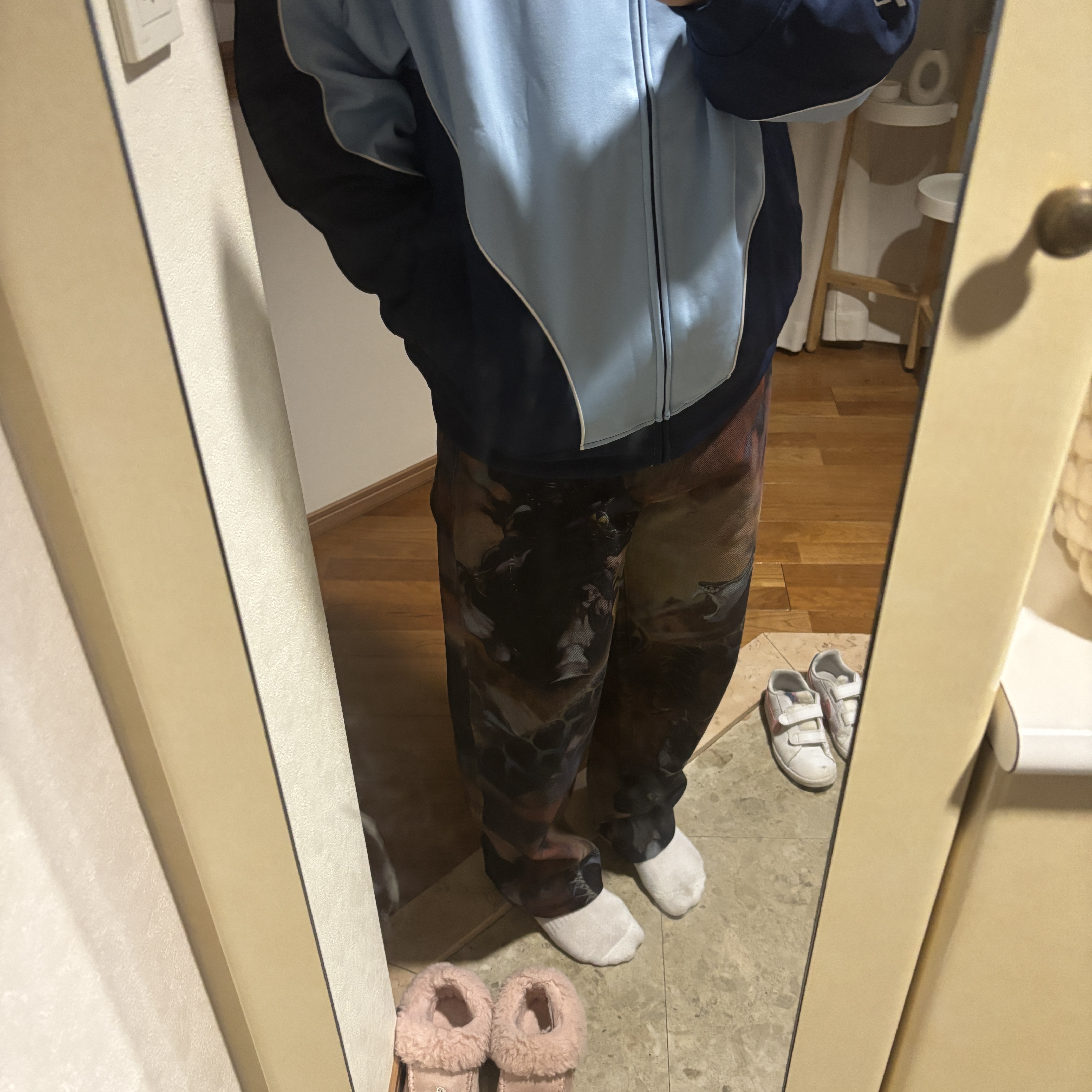 Supreme Frazetta Loose Fit Jean Multicolor - 24FW, Supreme x Jordan Tricot Track Jacket Light Blue - 24FW 착용 스타일 - 2