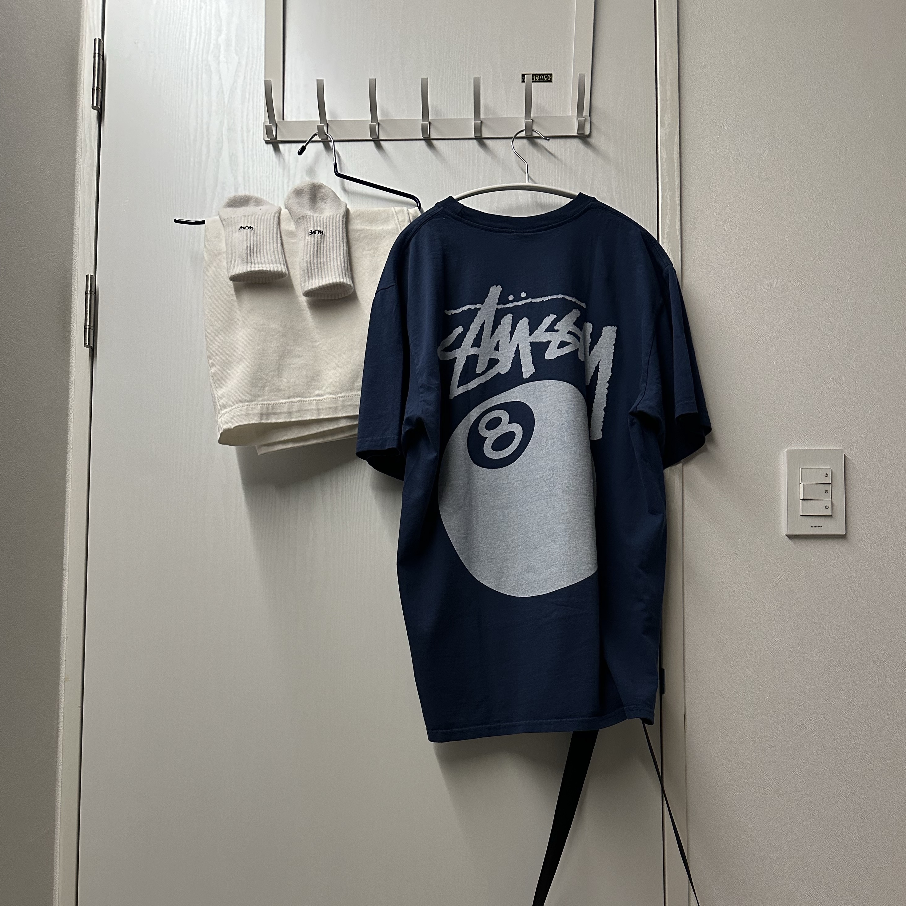Stussy 8 Ball Pigment Dyed T-Shirt Navy 착용 스타일 - 1