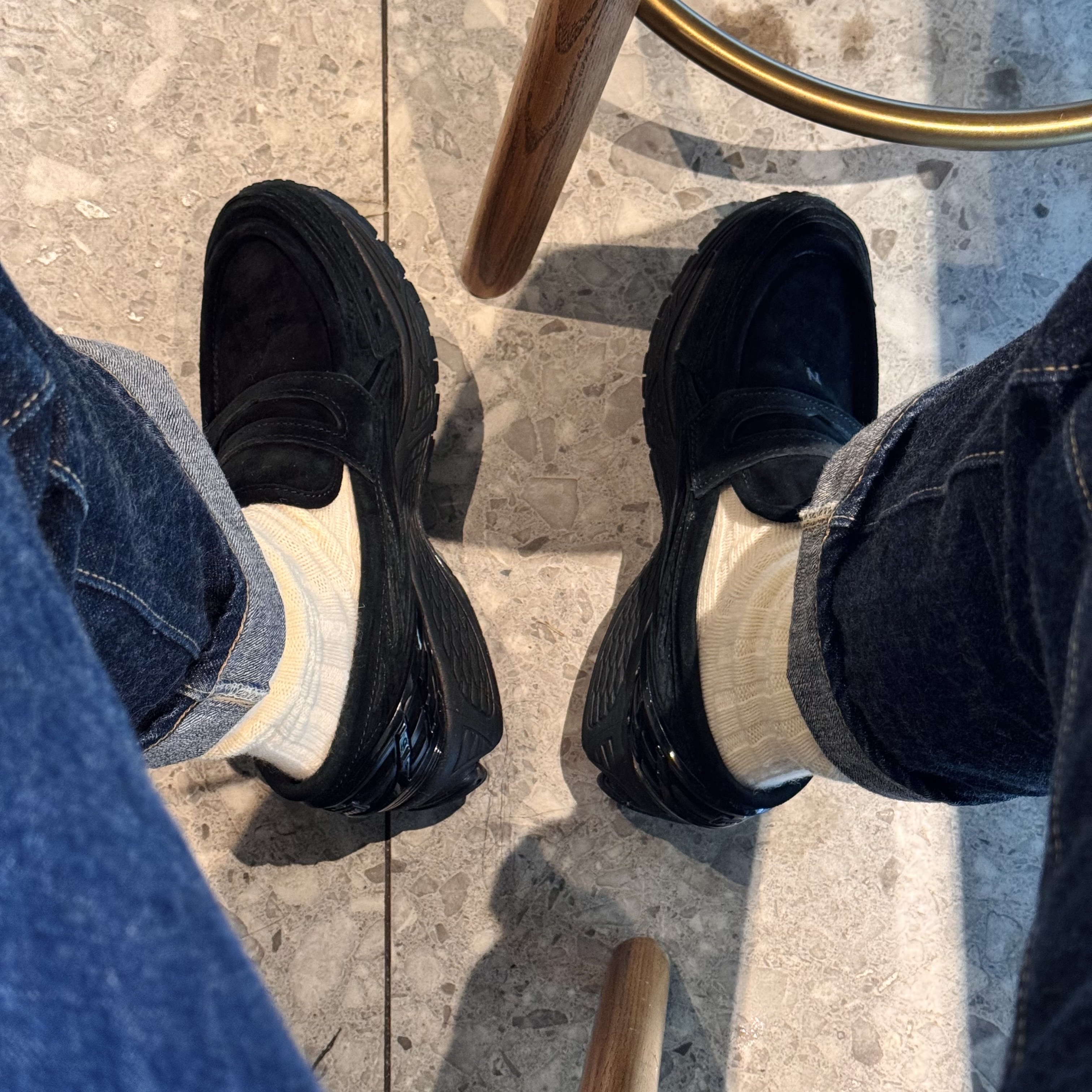 New Balance 1906L Black Black Cement 착용 스타일 - 10