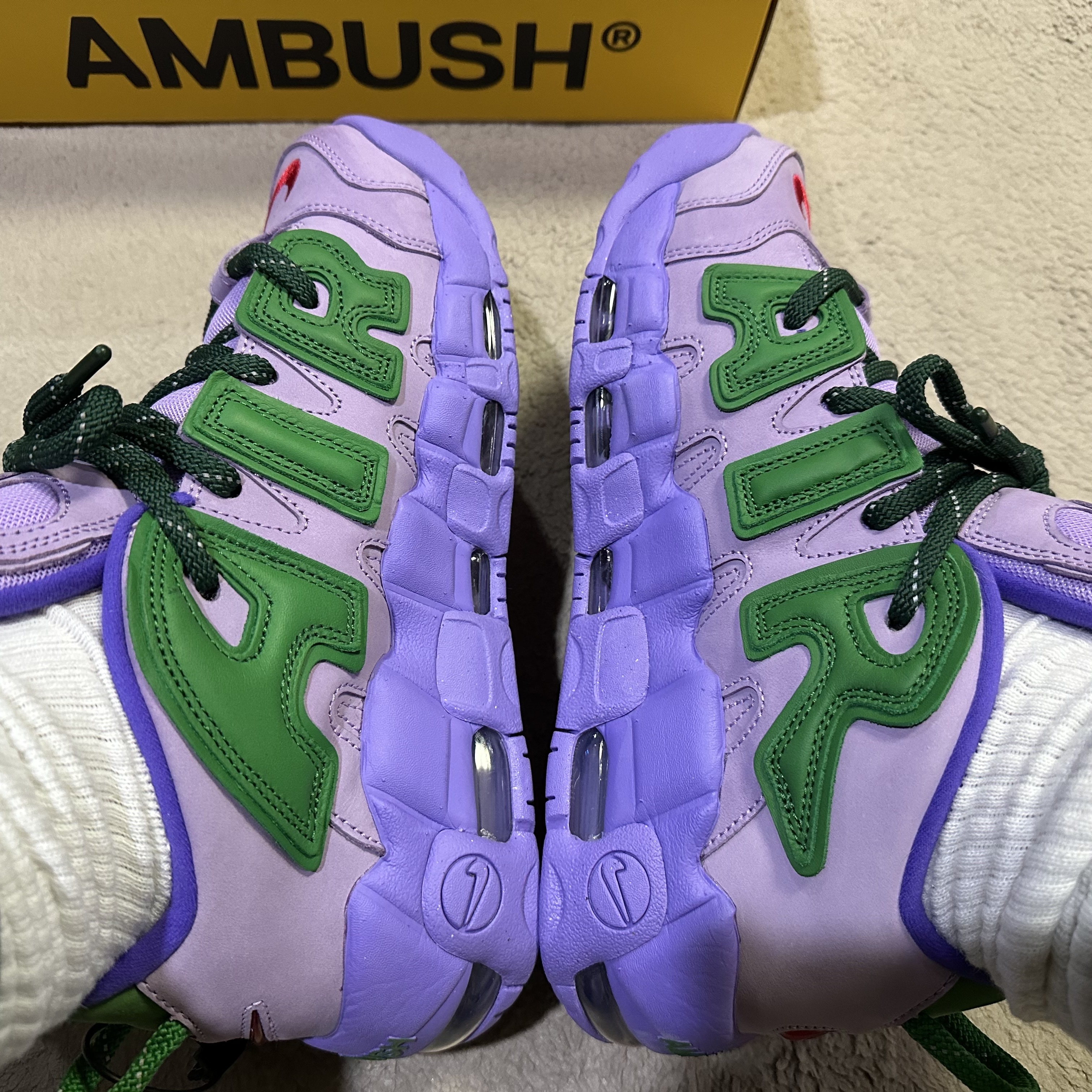 Nike x Ambush Air More Uptempo Low Lilac and Apple Green 착용 스타일