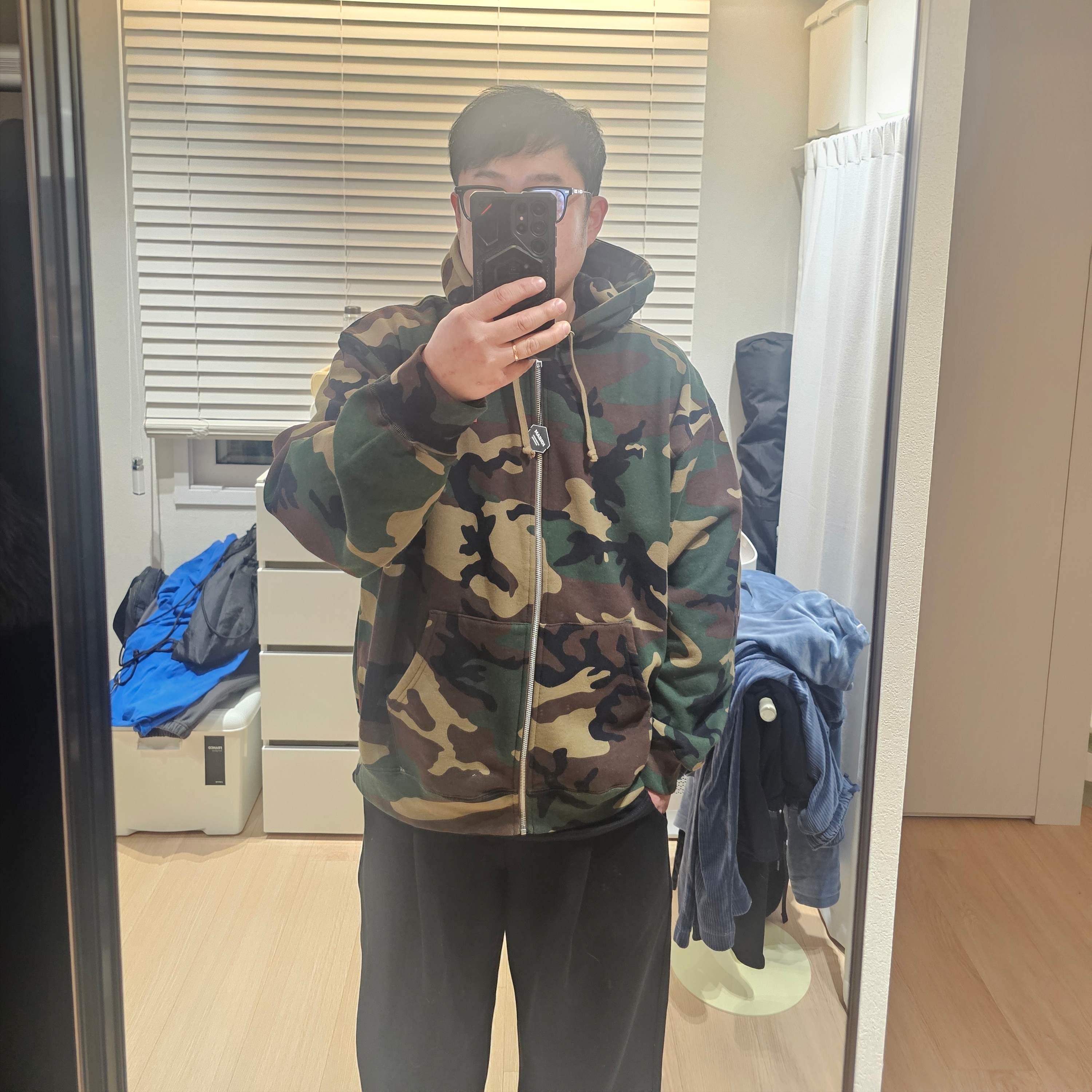 Supreme Small Box Zip Up Hooded Sweatshirt Woodland Camo - 24FW 착용 스타일