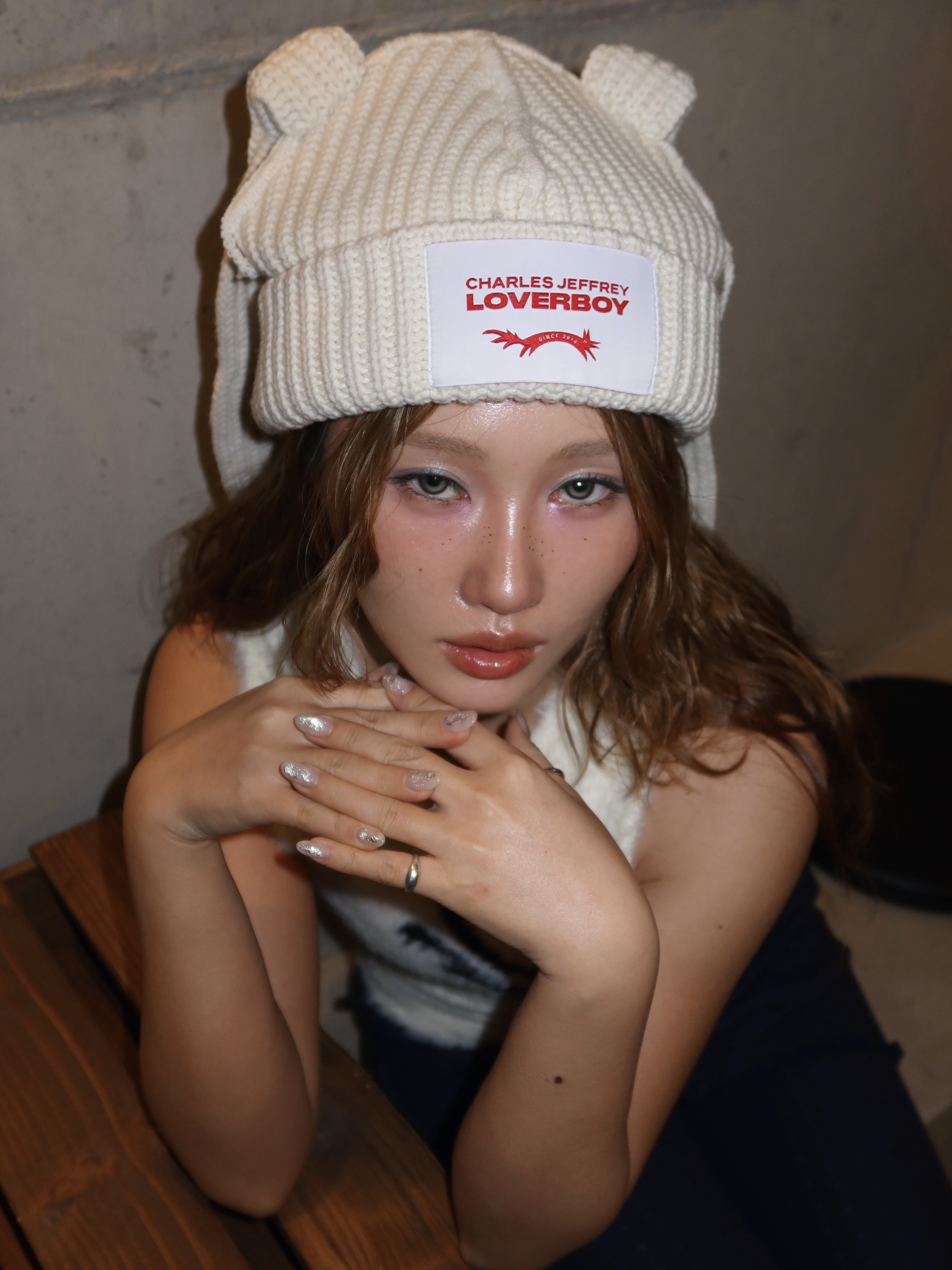 Charles Jeffrey Loverboy Chunky Rabbit Beanie Ecru 착용 스타일 - 1