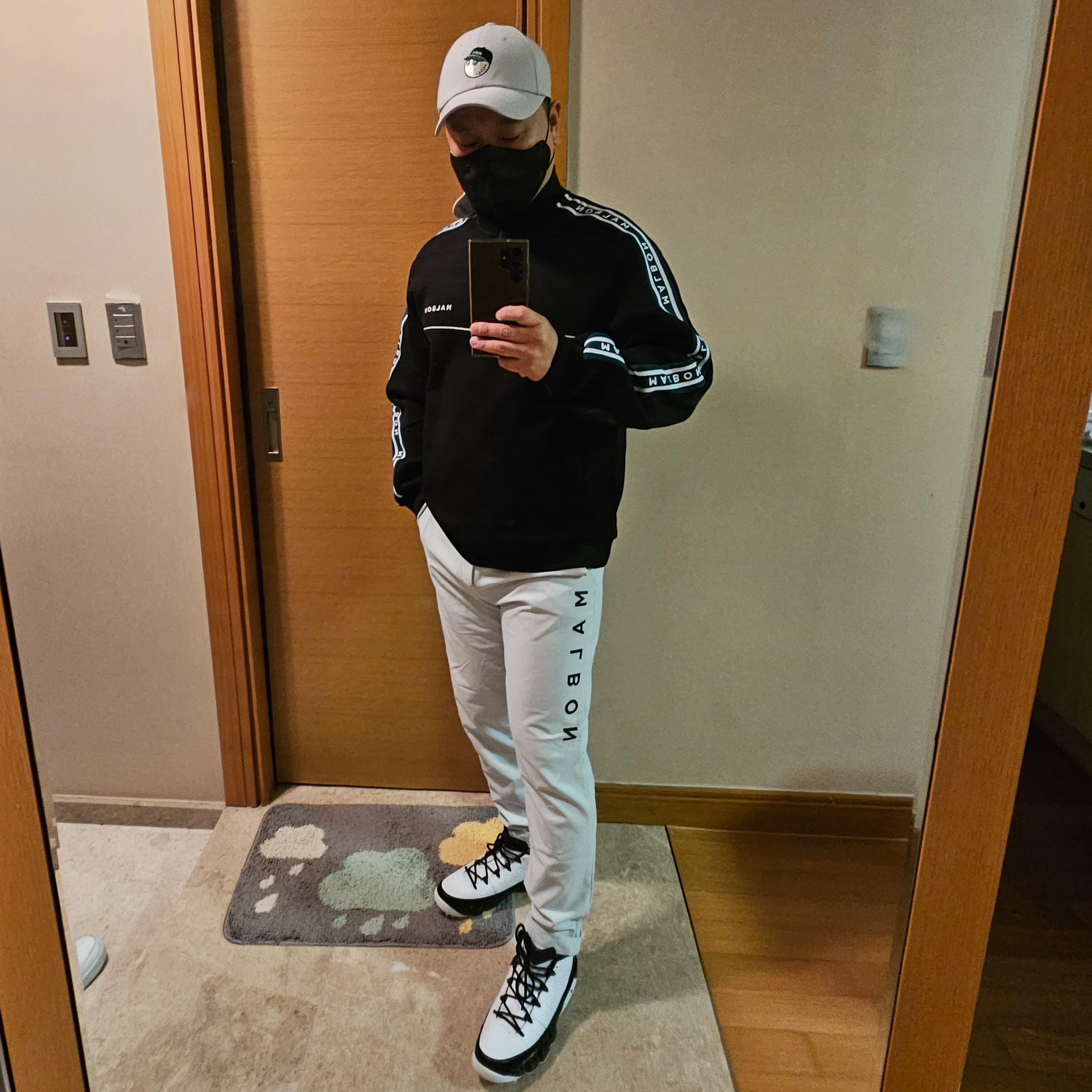 Jordan 9 Retro Golf White True Red 착용 스타일 - 2