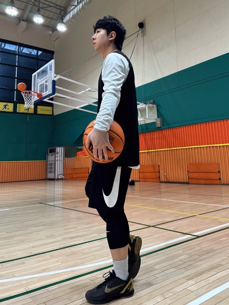 Nike Kobe VI BHM 2011 착용 스타일