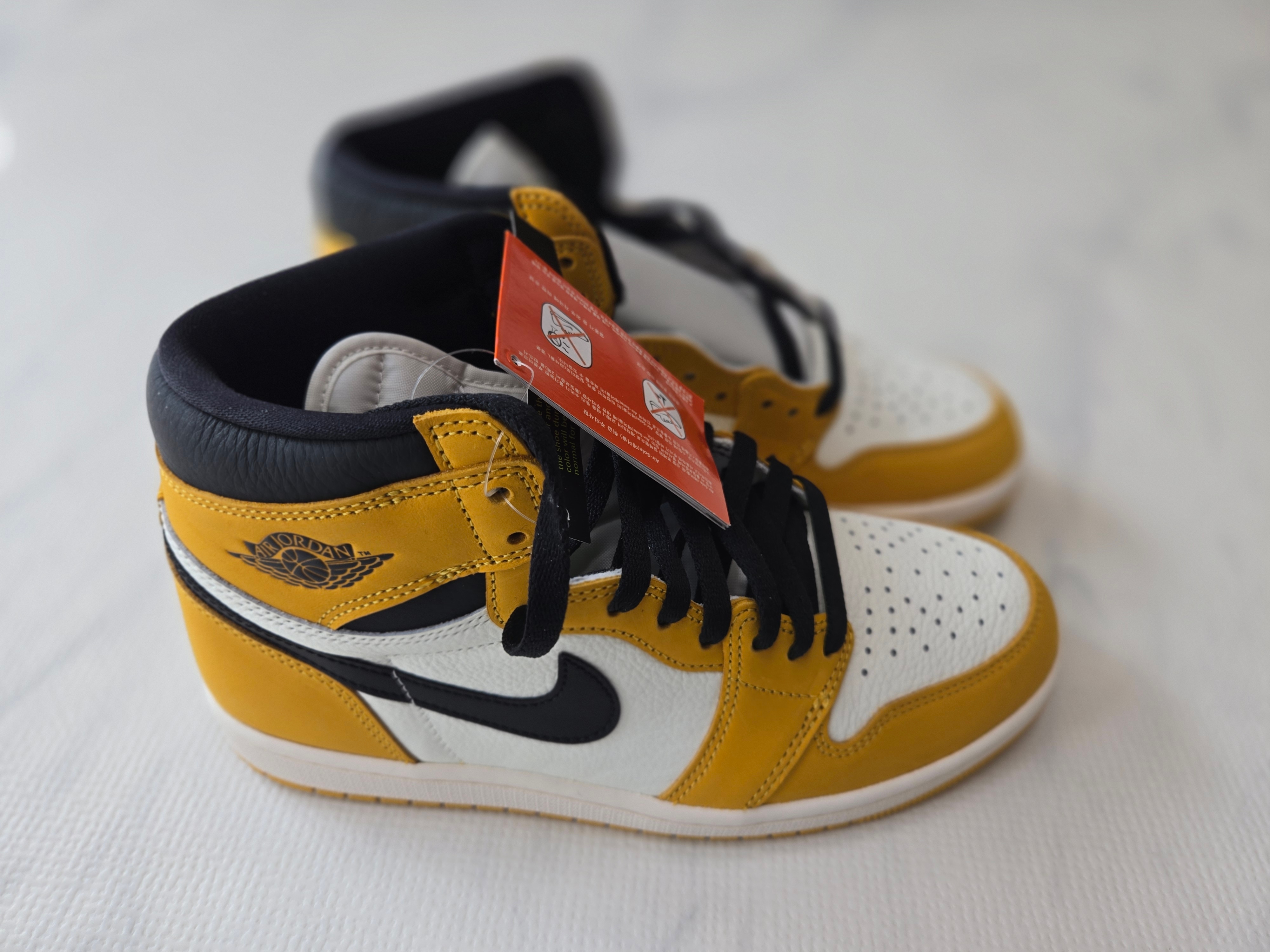 Jordan 1 Retro High OG Yellow Ochre 착용 스타일