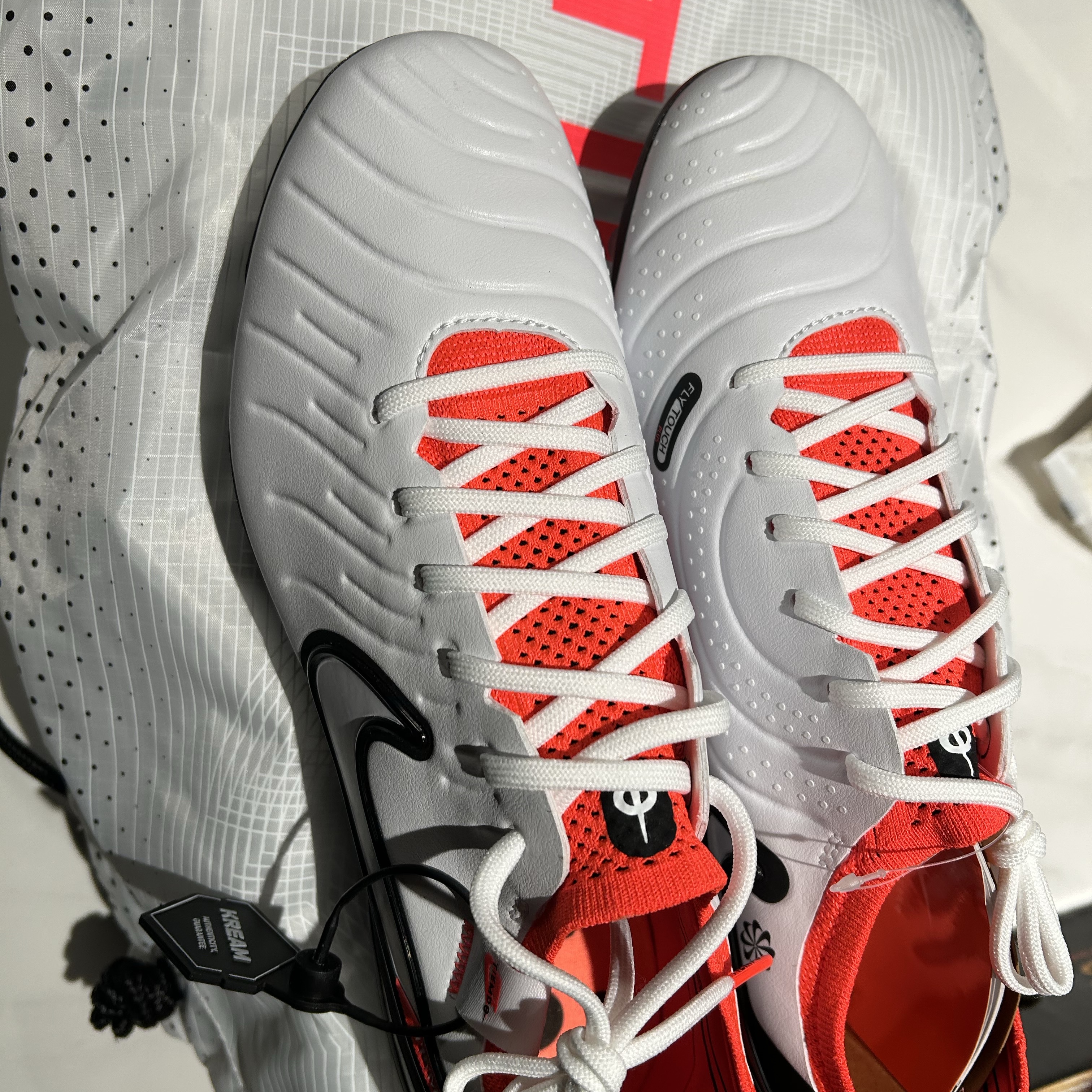 Nike Tiempo Legend 10 Elite FG White Bright Crimson 착용 스타일