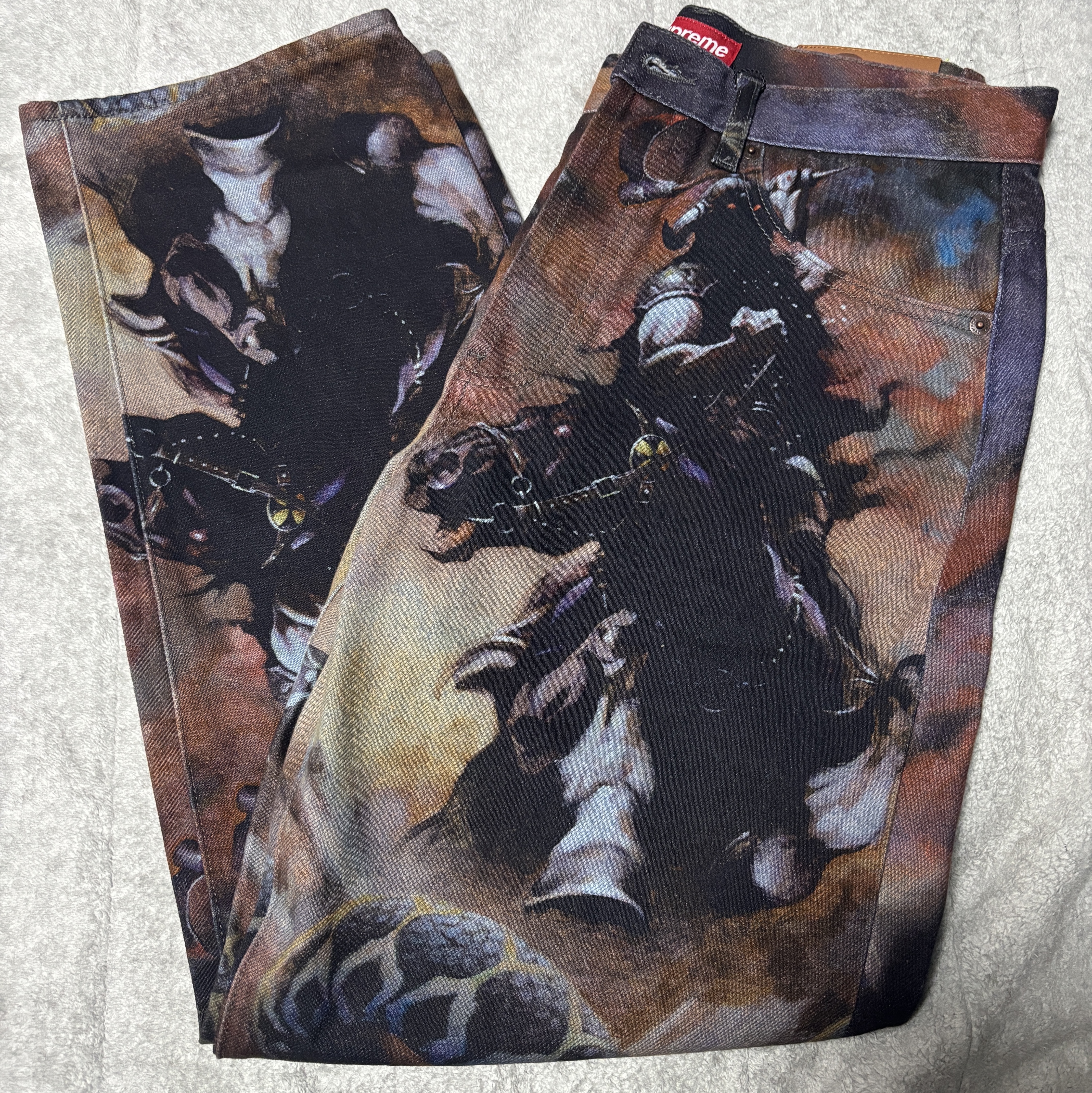Supreme Frazetta Loose Fit Jean Multicolor - 24FW, Supreme x Jordan Tricot Track Jacket Light Blue - 24FW 착용 스타일 - 1