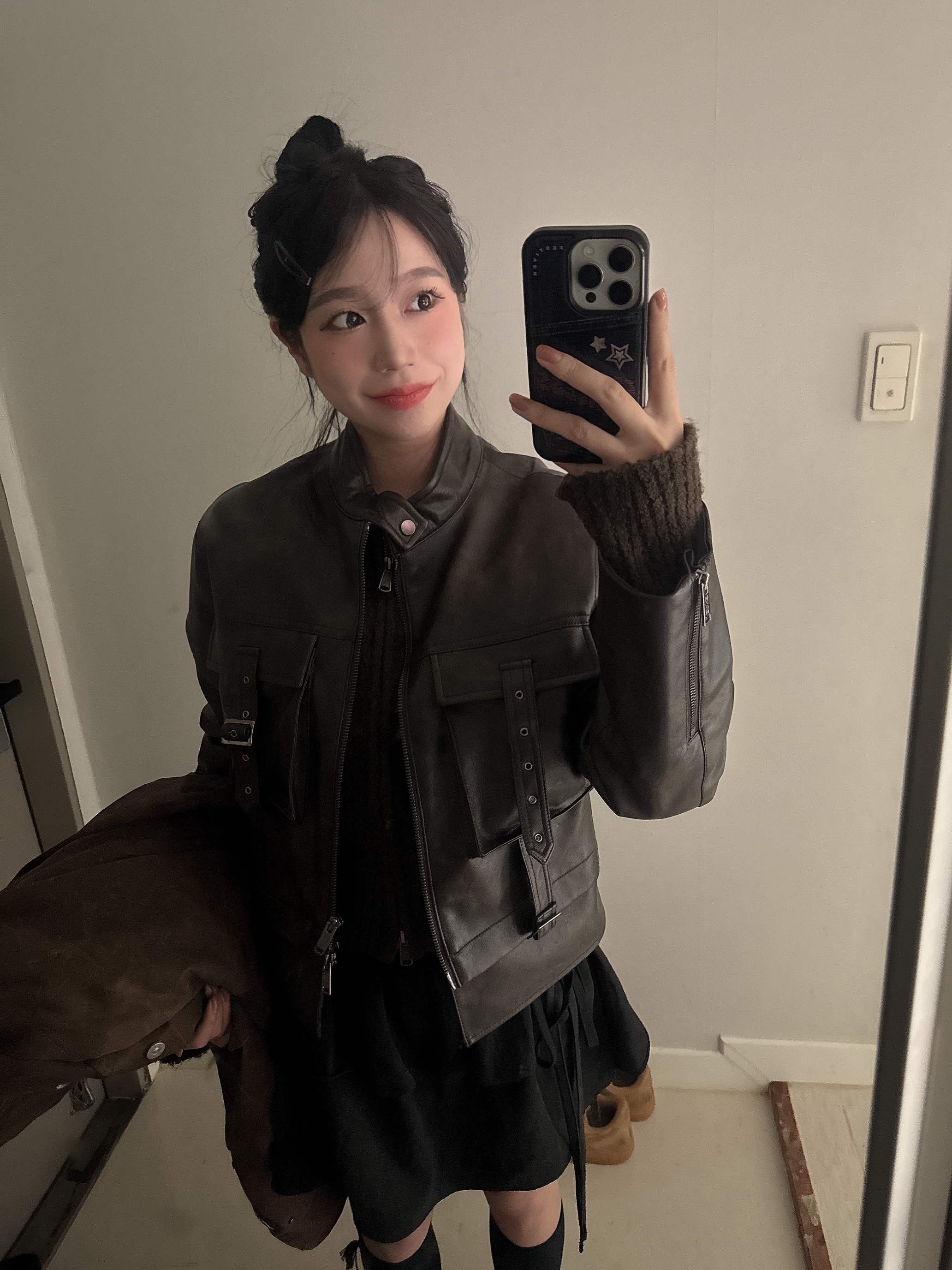Vacant Archive Broner Waxed Field Jacket Brown, Vacant Archive Neah Knitted Zip-Up Brown 착용 스타일 - 3