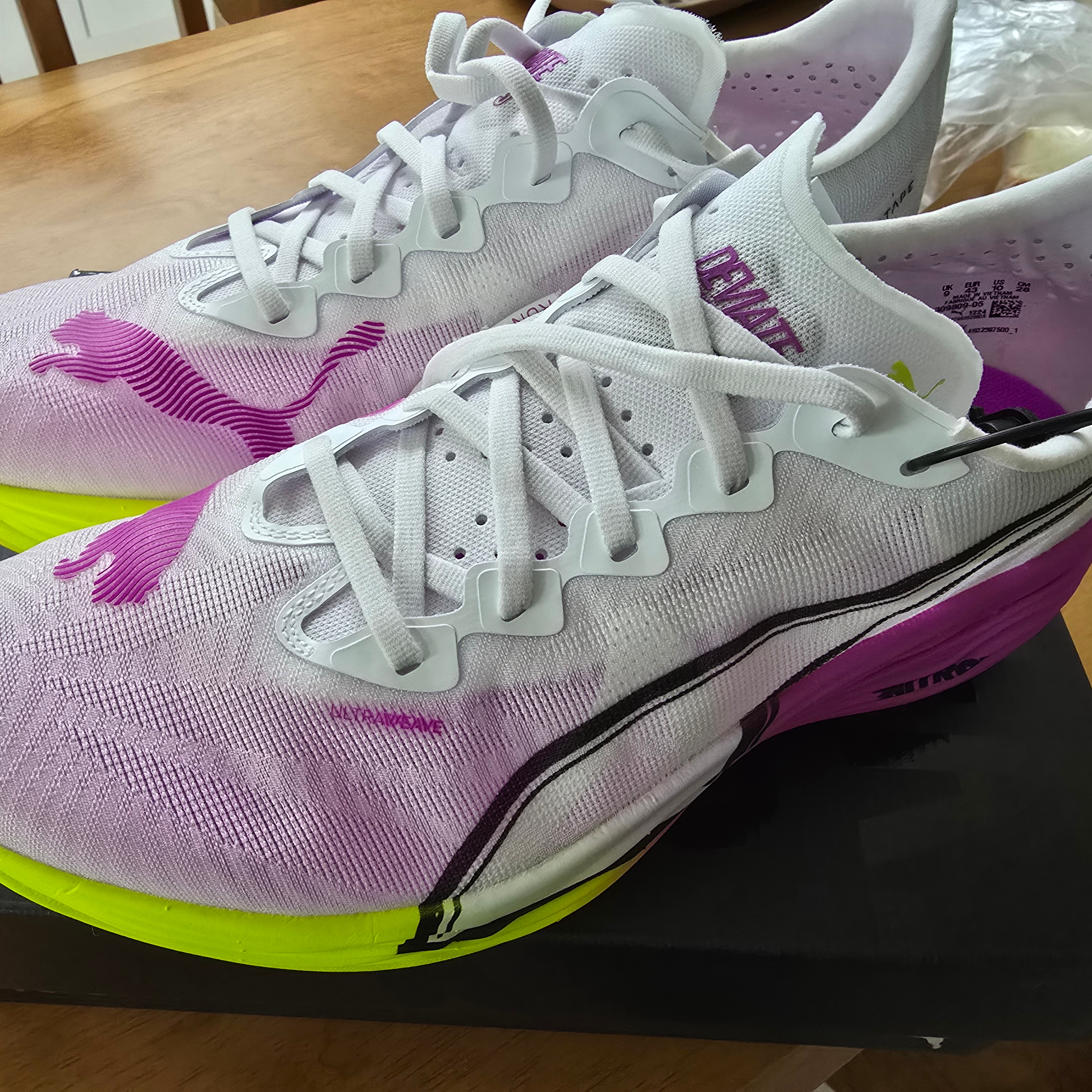Puma Deviate Nitro Elite 3 White Pure Magenta 착용 스타일