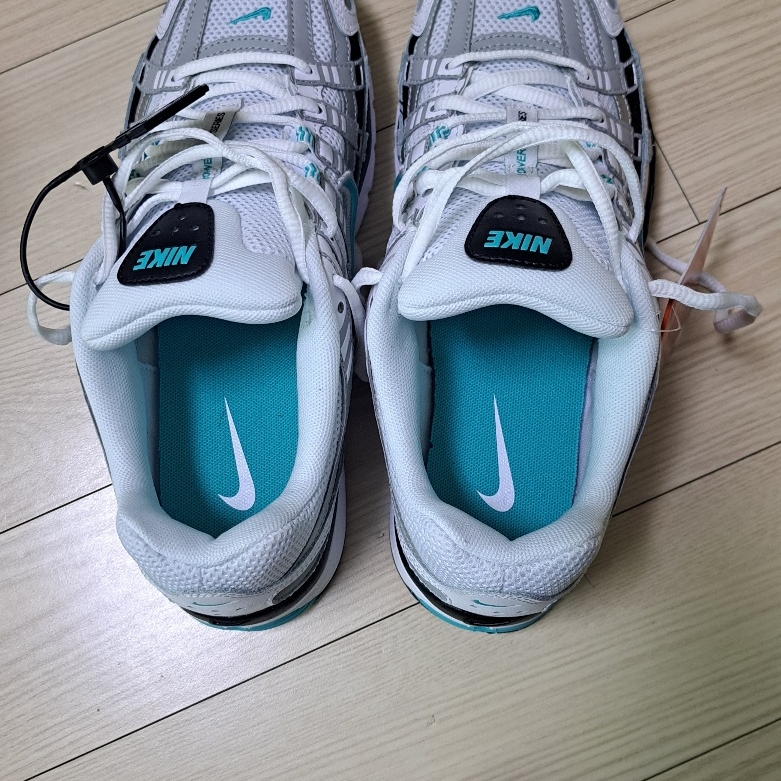 Nike P-6000 Dusty Cactus 착용 스타일