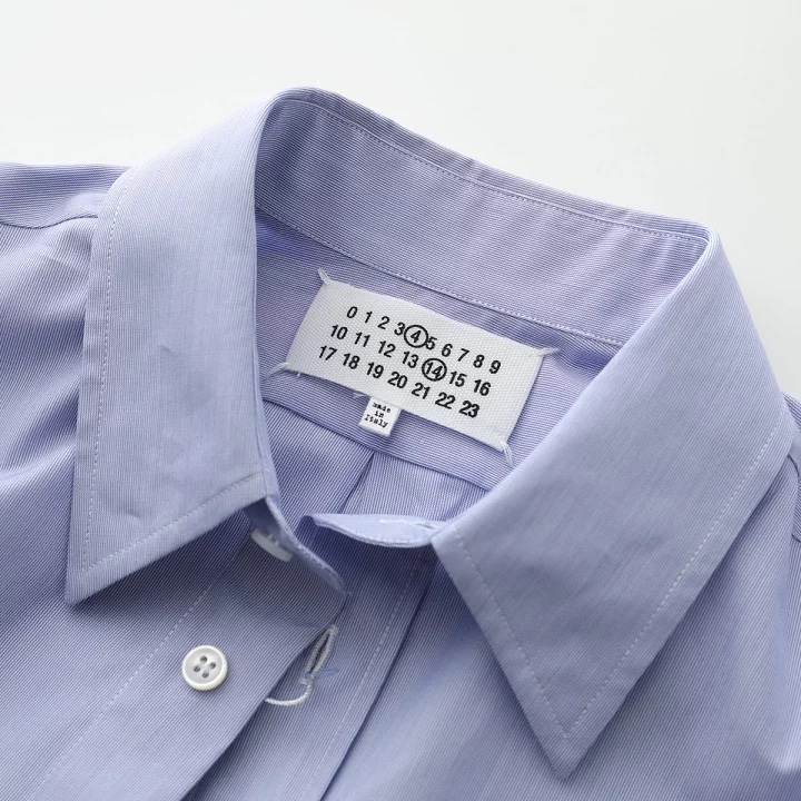 Maison Margiela Light Piquet Shirt Light Blue 착용 스타일 - 1