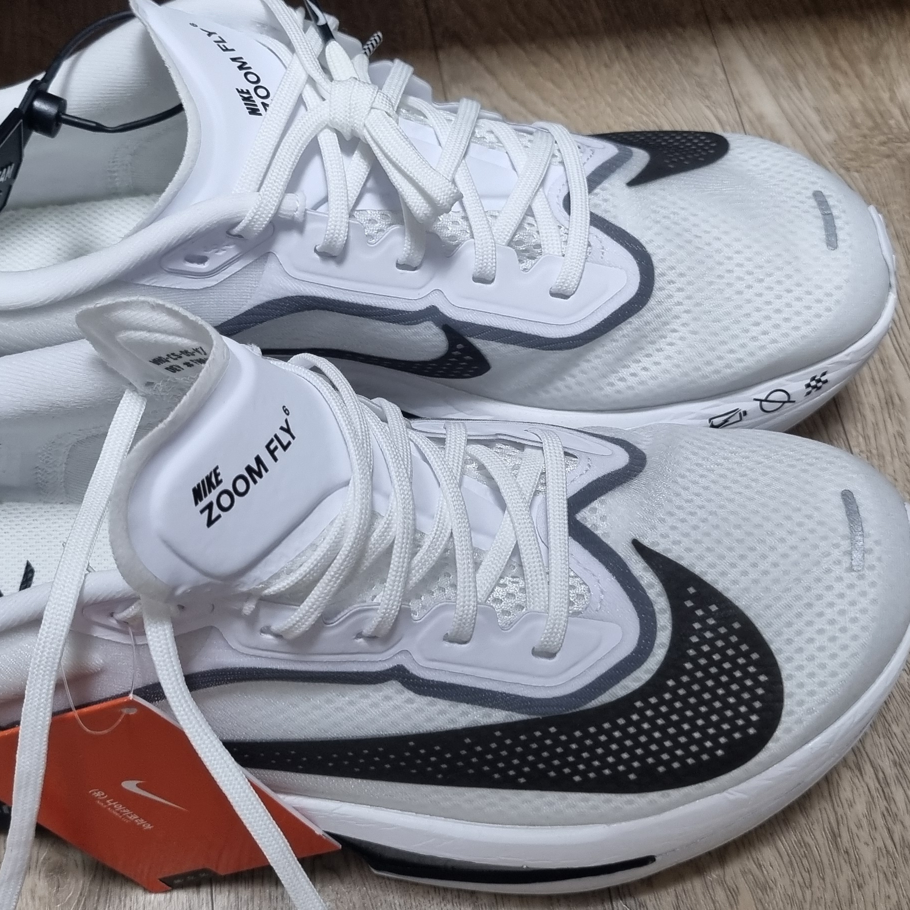 Nike Zoom Fly 6 White Smoke Grey 착용 스타일