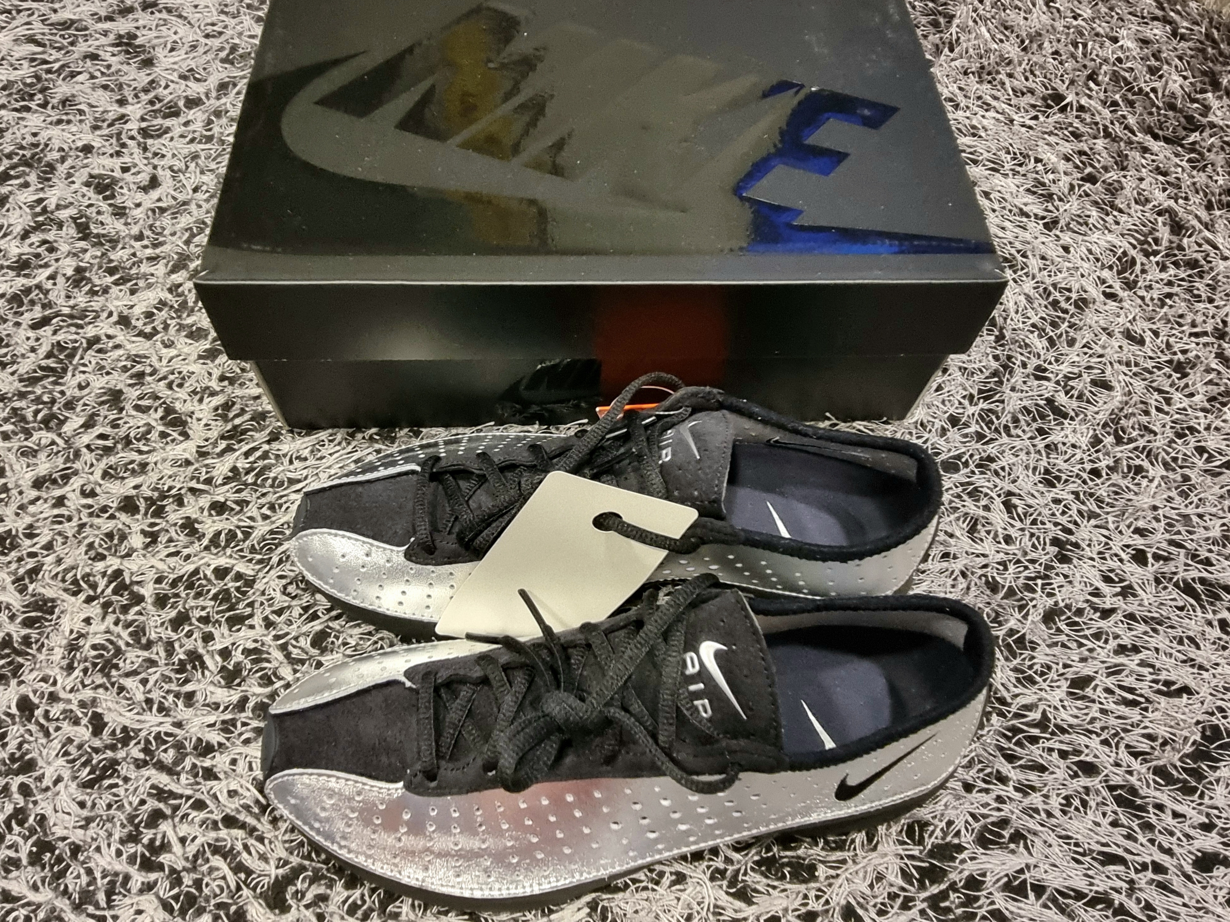 (W) Nike Air Superfly Metallic Silver and Black 착용 스타일 - 6