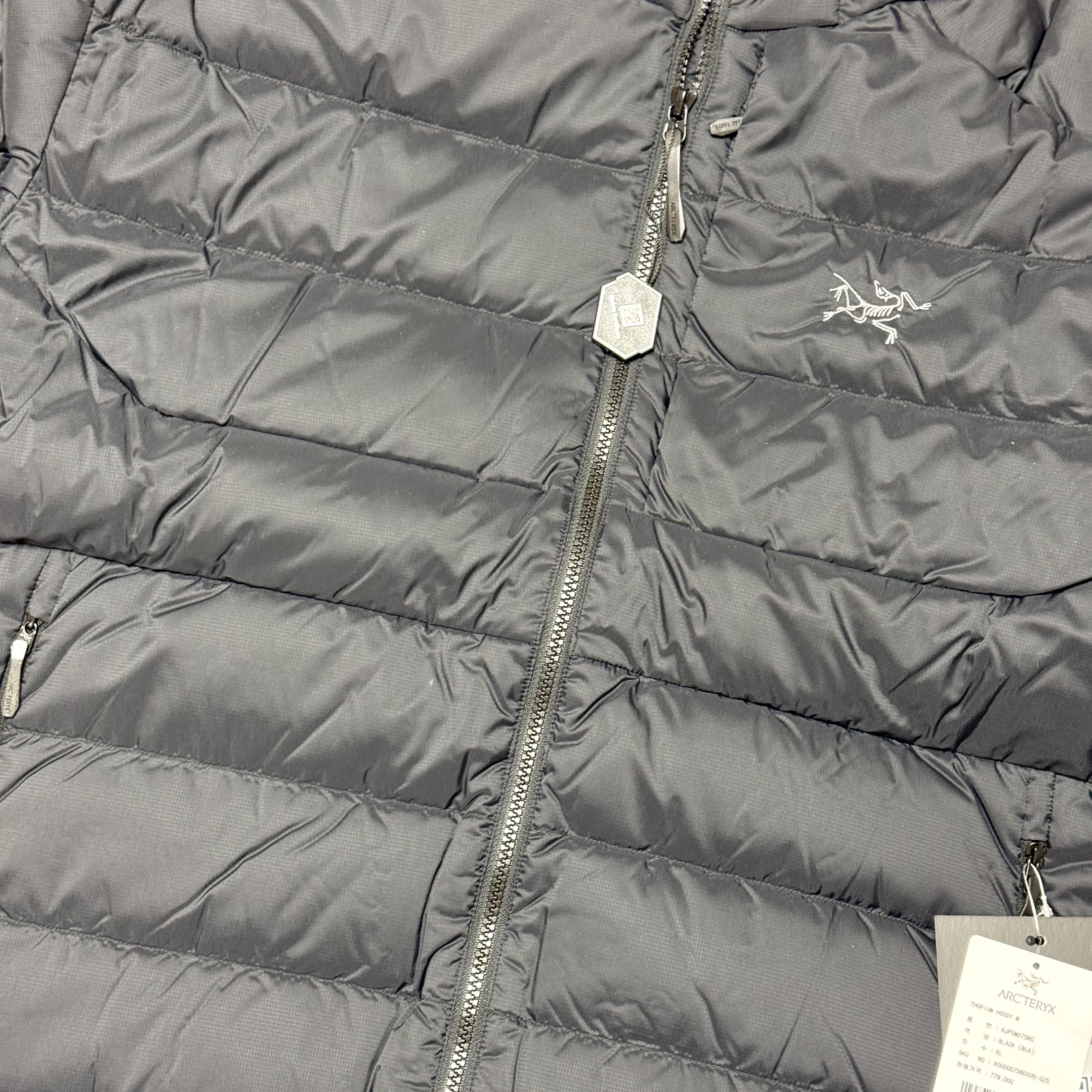 Arc'teryx Thorium Hoody Black 착용 스타일 - 1