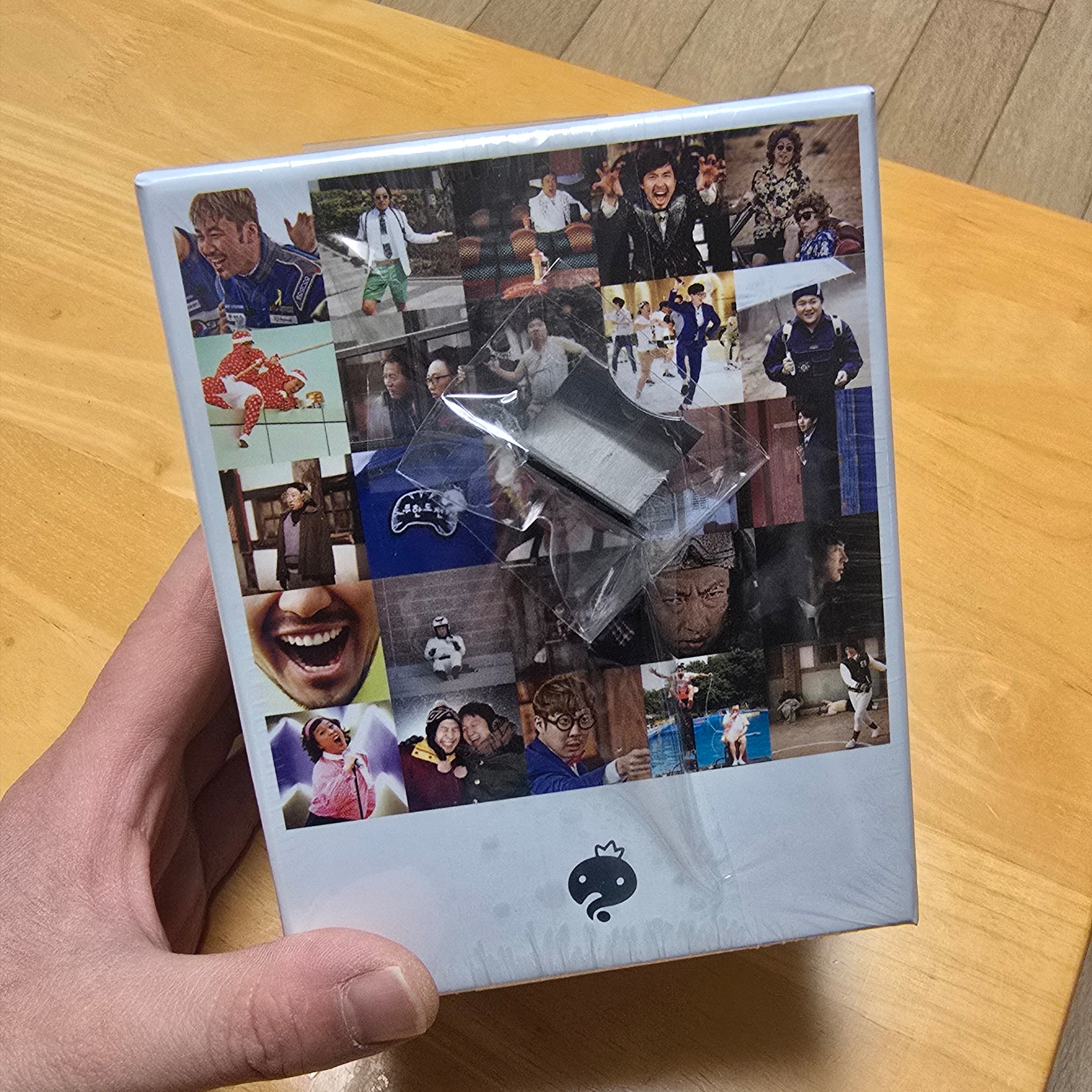 Infinite Challenge 20th Anniversary 2025 Calendar 착용 스타일 - 2