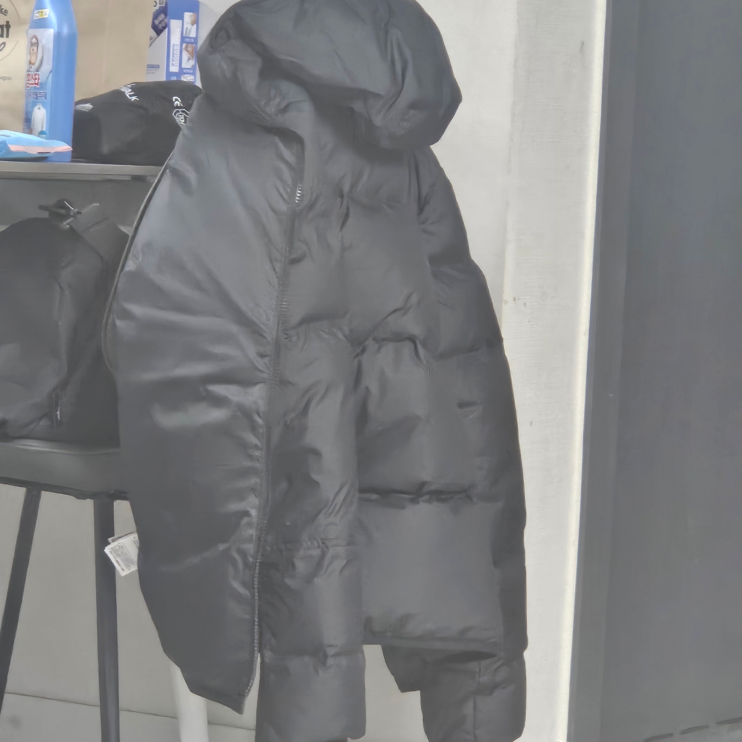 Nike NSW Storm-Fit Windrunner Hoodie Jacket Black 착용 스타일