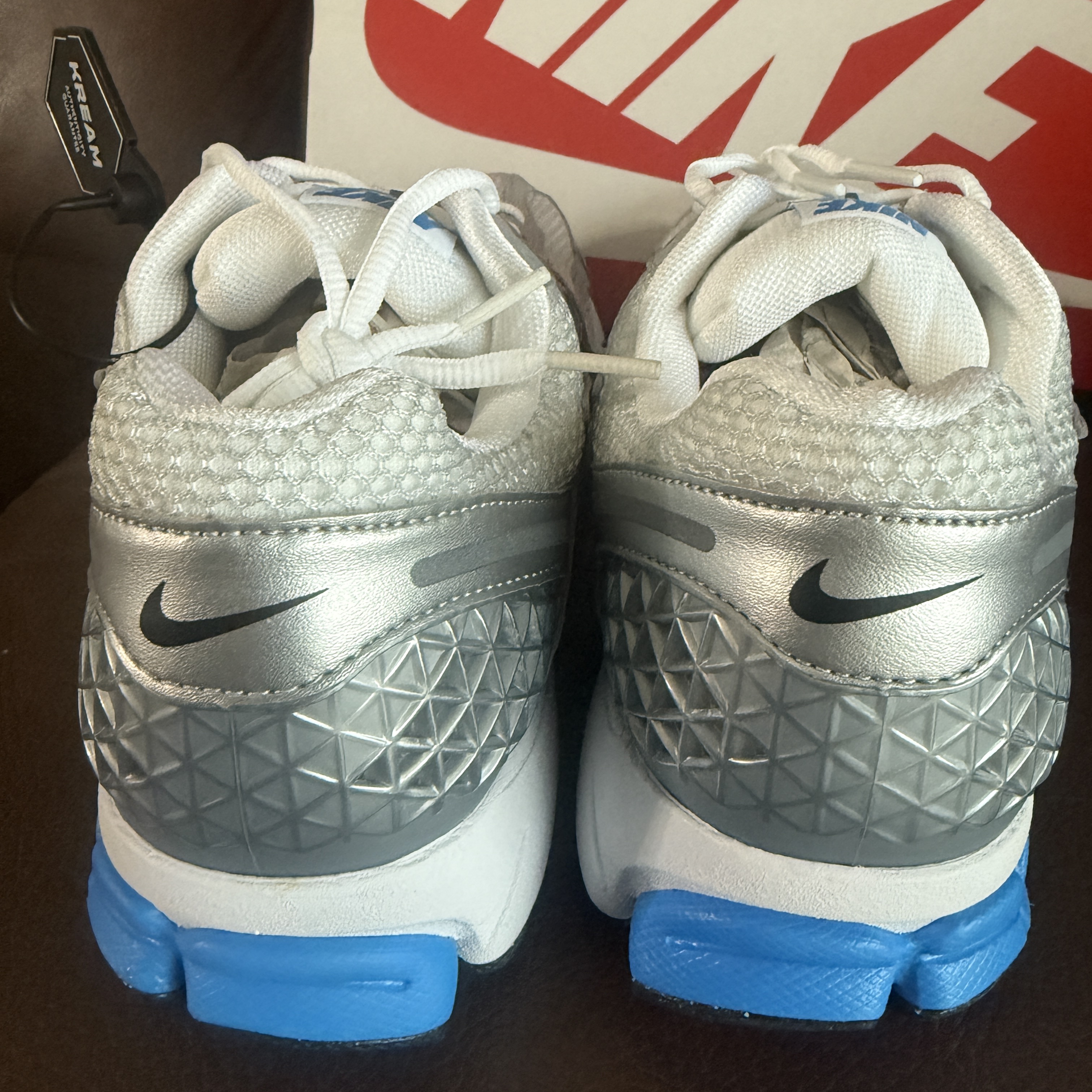 Nike Zoom Vomero 5 Metallic Silver Photo Blue 착용 스타일 - 5