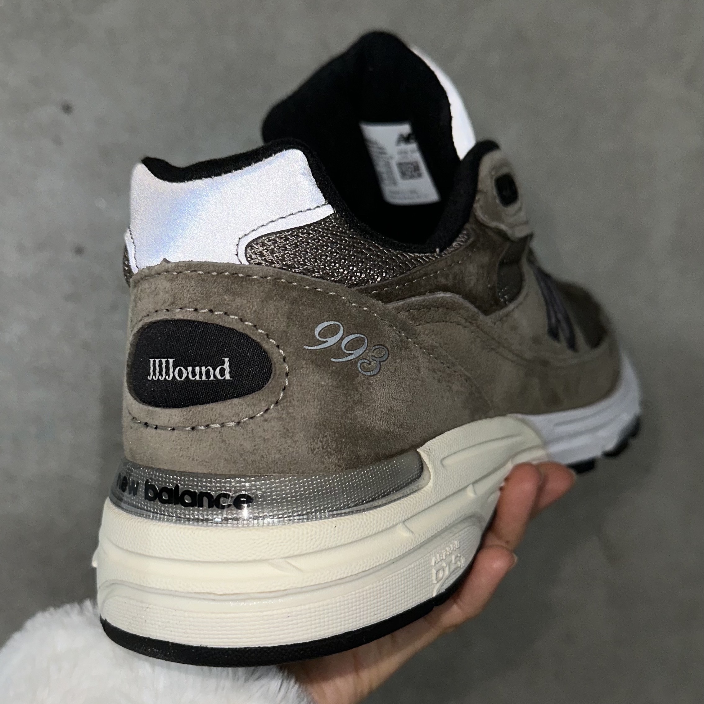 New Balance x JJJJound 993 Made in USA Mushroom White 착용 스타일