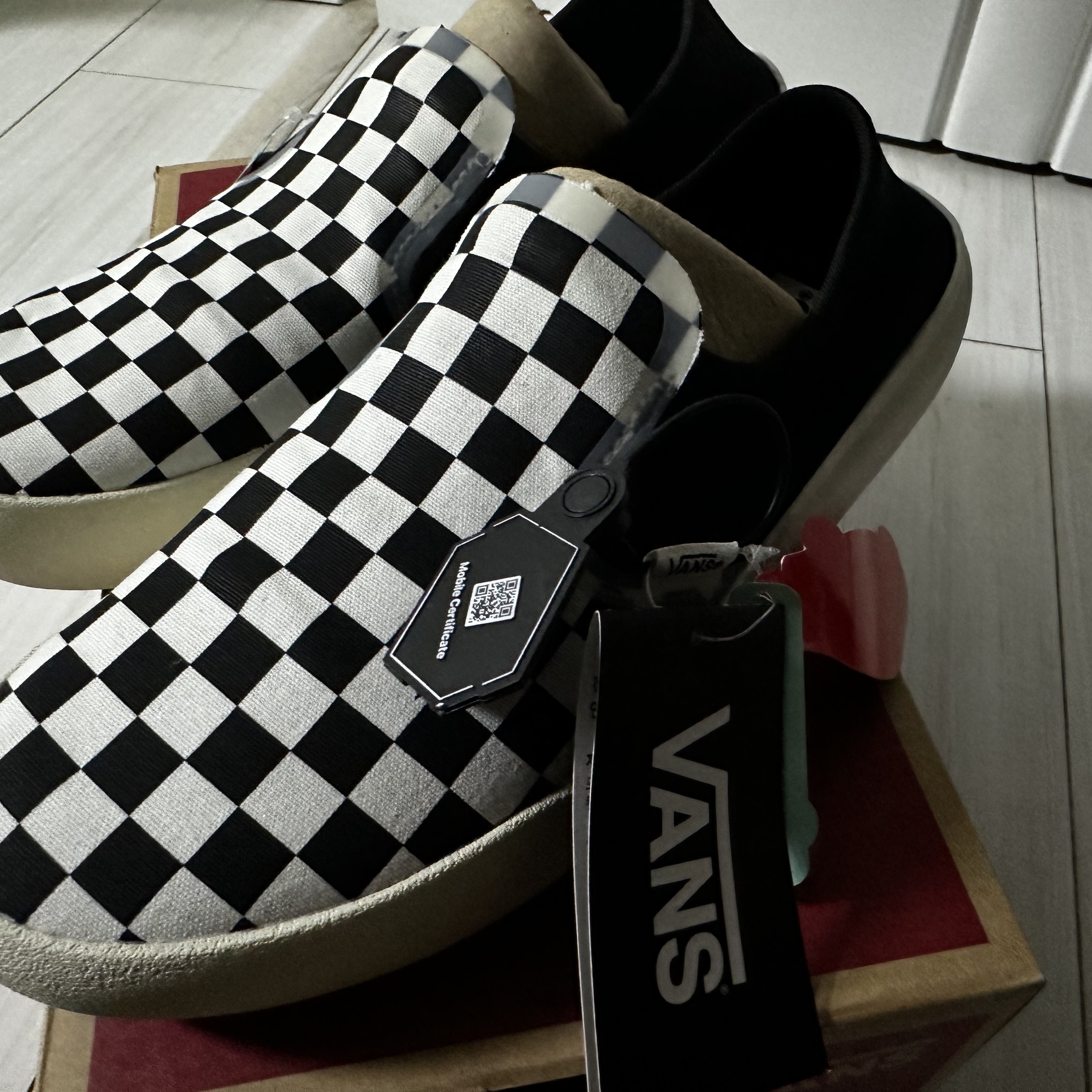 Vans Checkerboard Comfycush One Black 착용 스타일