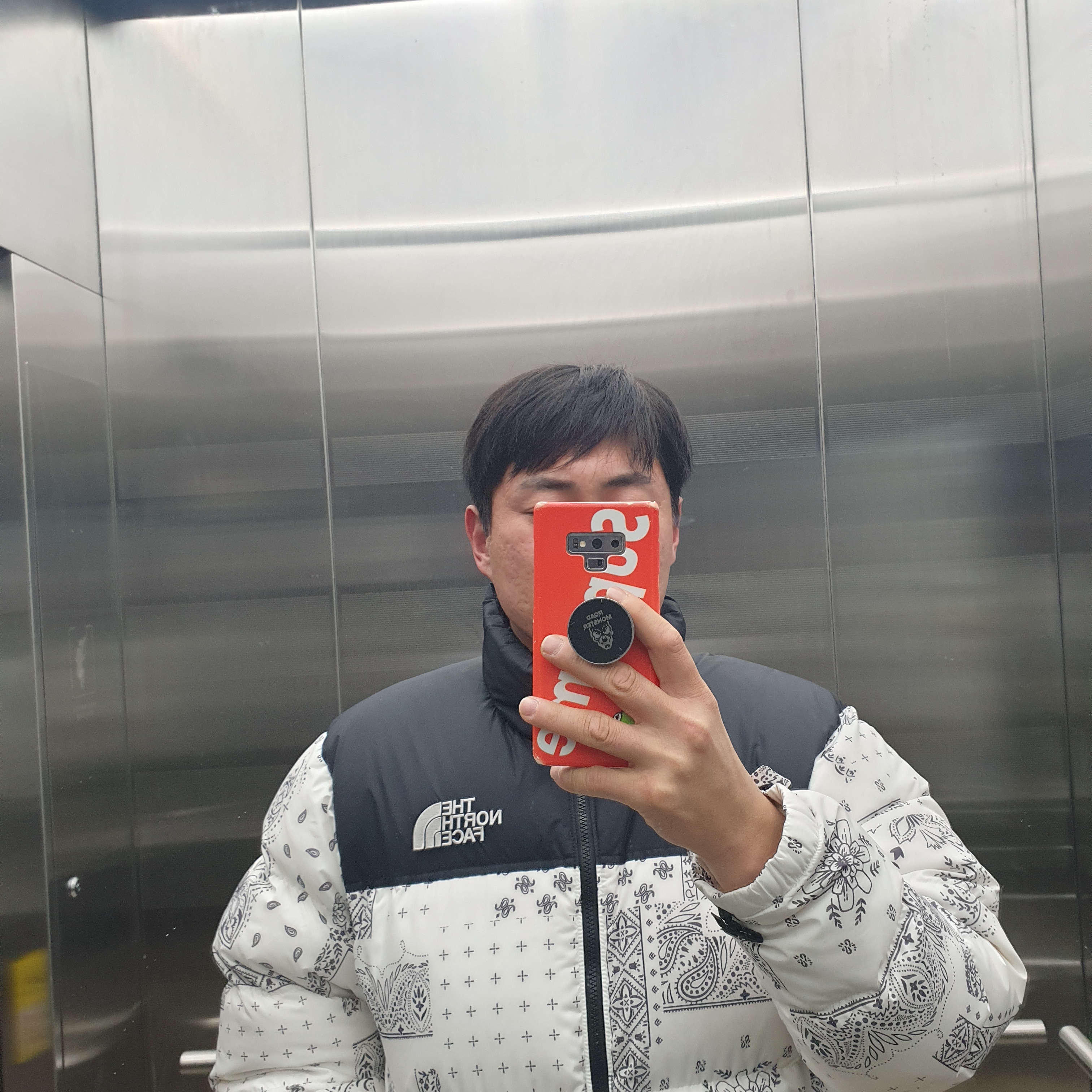 The North Face 1996 Novelty Nuptse Jacket Off White 착용 스타일