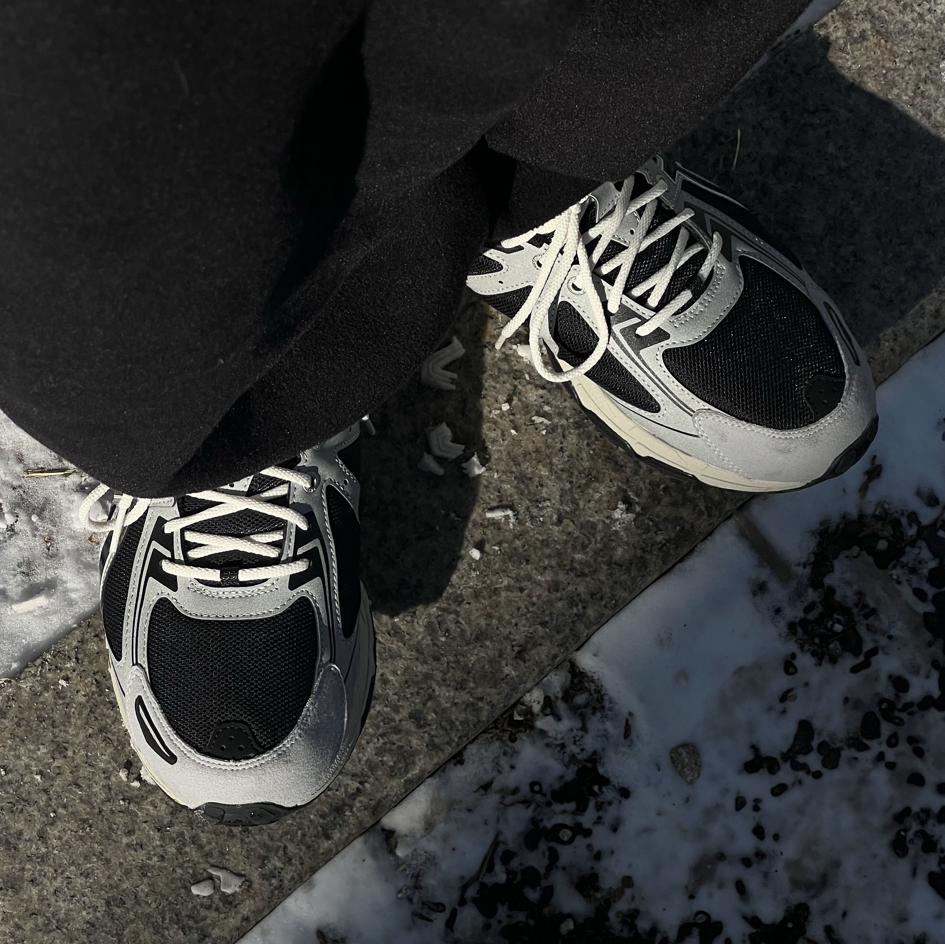 Asics Gel-Venture 6 Black 착용 스타일
