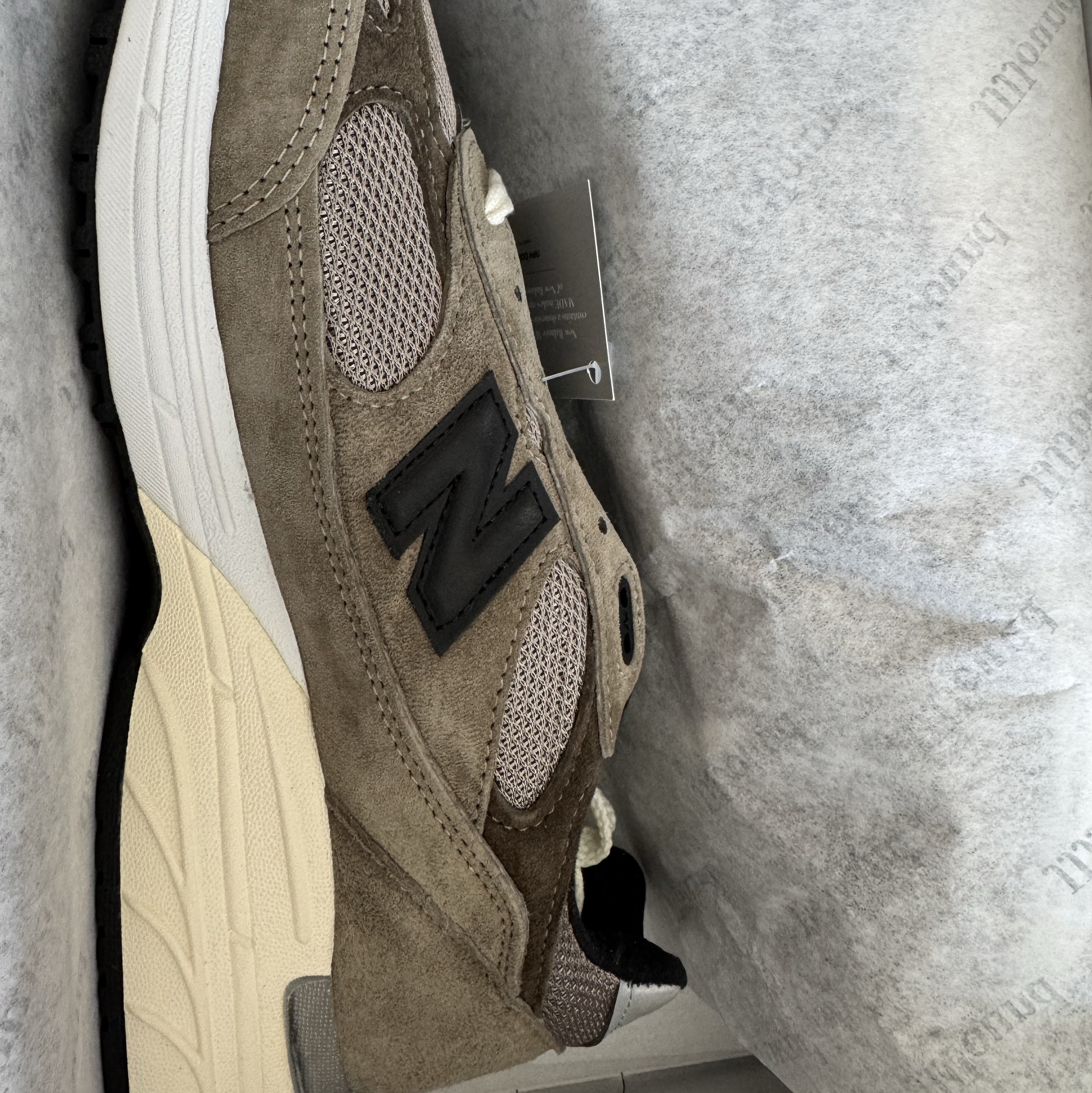 New Balance x JJJJound 993 Made in USA Mushroom White 착용 스타일