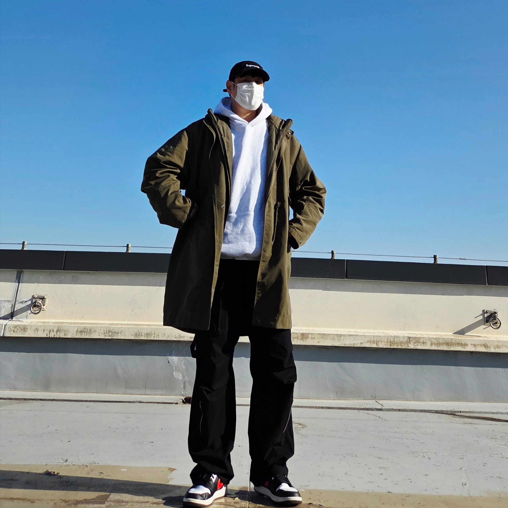 Flavorism Ripstop Parachute Cargo Pants Black, Supreme Washed Chino Twill Camp Cap Black 착용 스타일 - 3