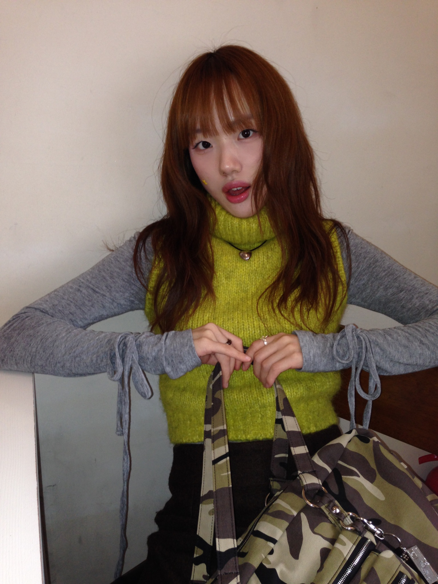 Nff Clip Pouch Bag Camo 착용 스타일 - 4