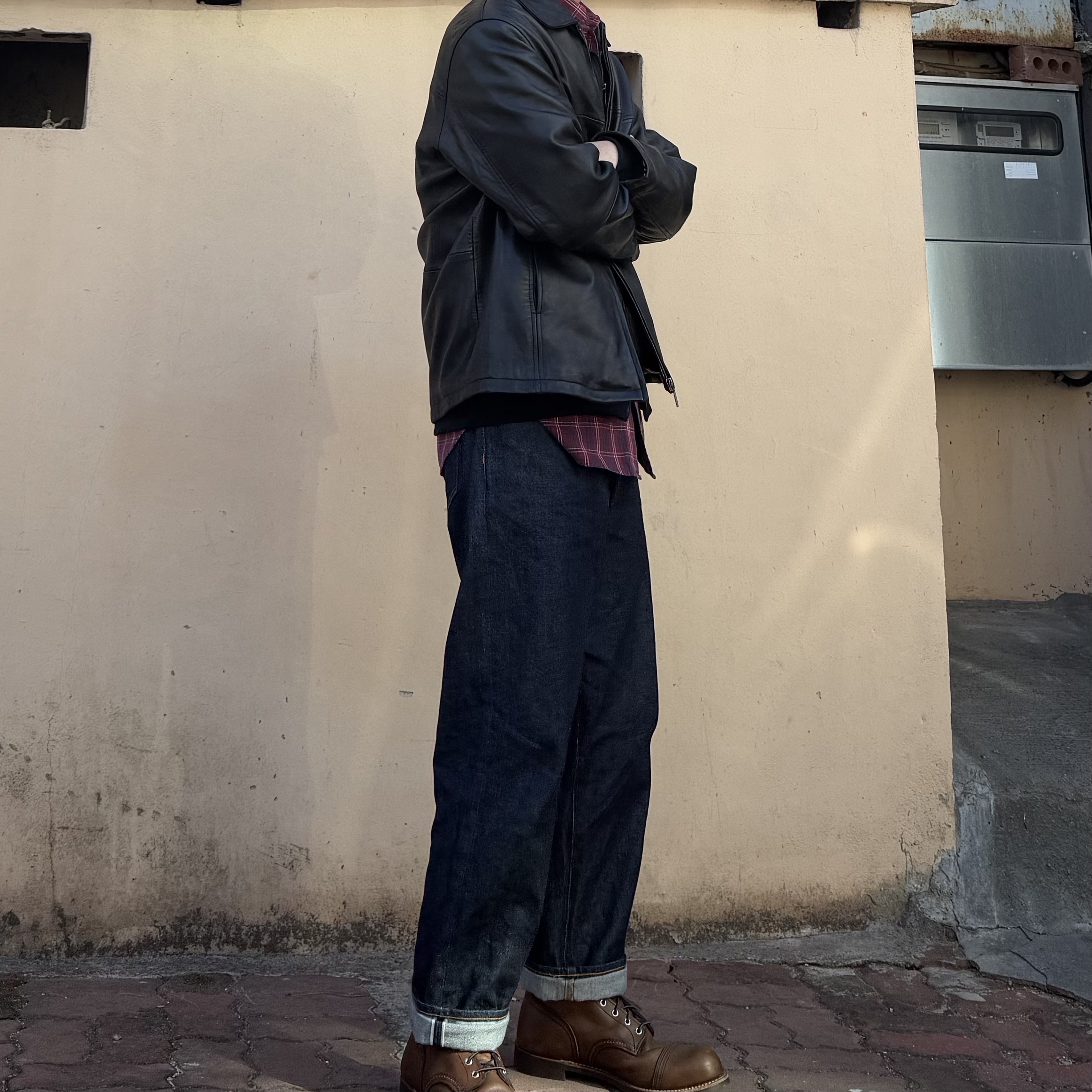 Red Wing Iron Ranger 8111 Amber Harness - D, Supreme Rigid Loose Fit Selvedge Jean Rigid Indigo - 24FW 착용 스타일 - 2