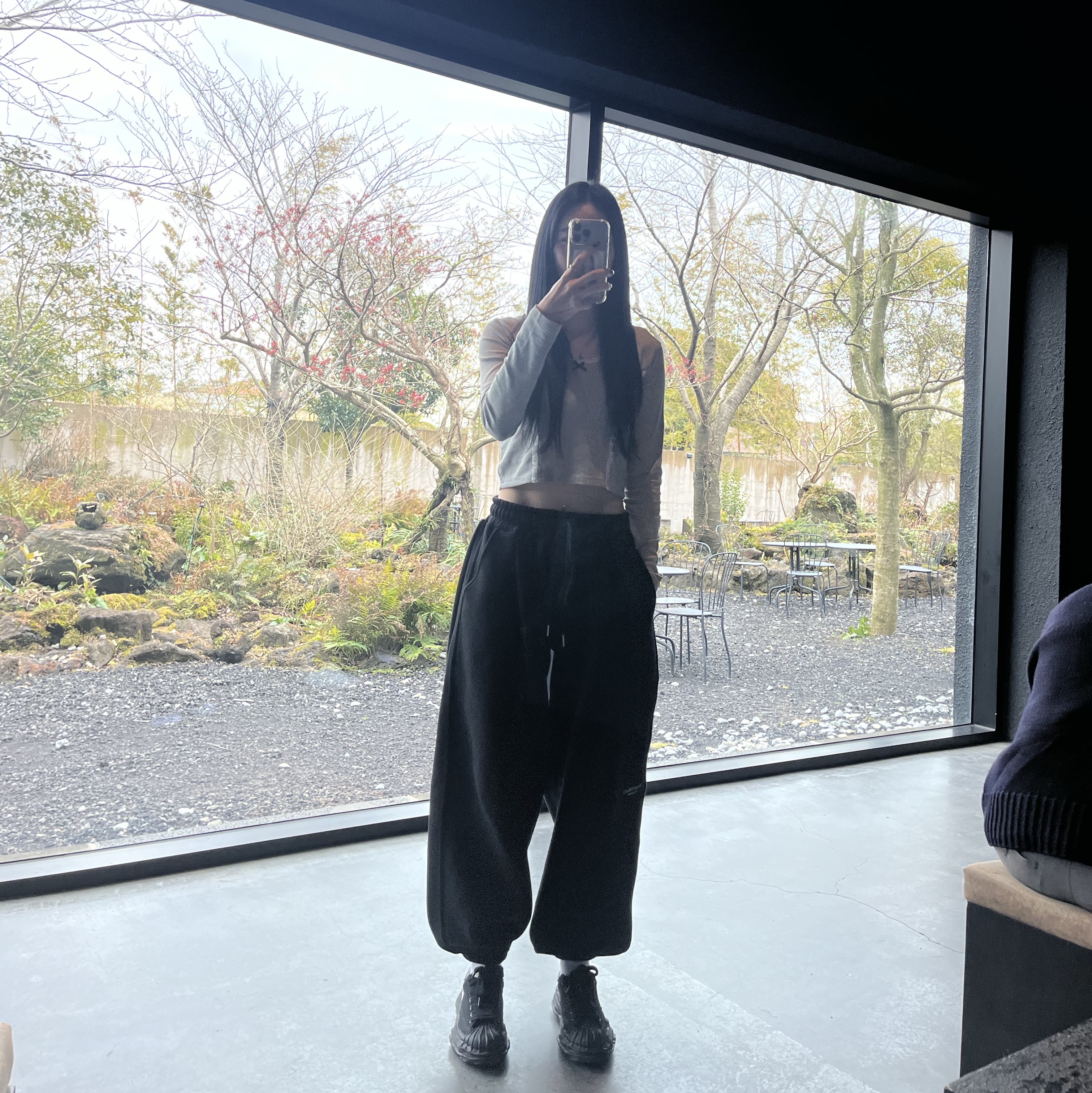 Maison Mihara Yasuhiro Blakey OG Sole Canvas Low-top Sneakers Black Black, Undermycar Mu.03 Anti Fxxking Logo Play Oversized Sweat Jogger Black 착용 스타일 - 2