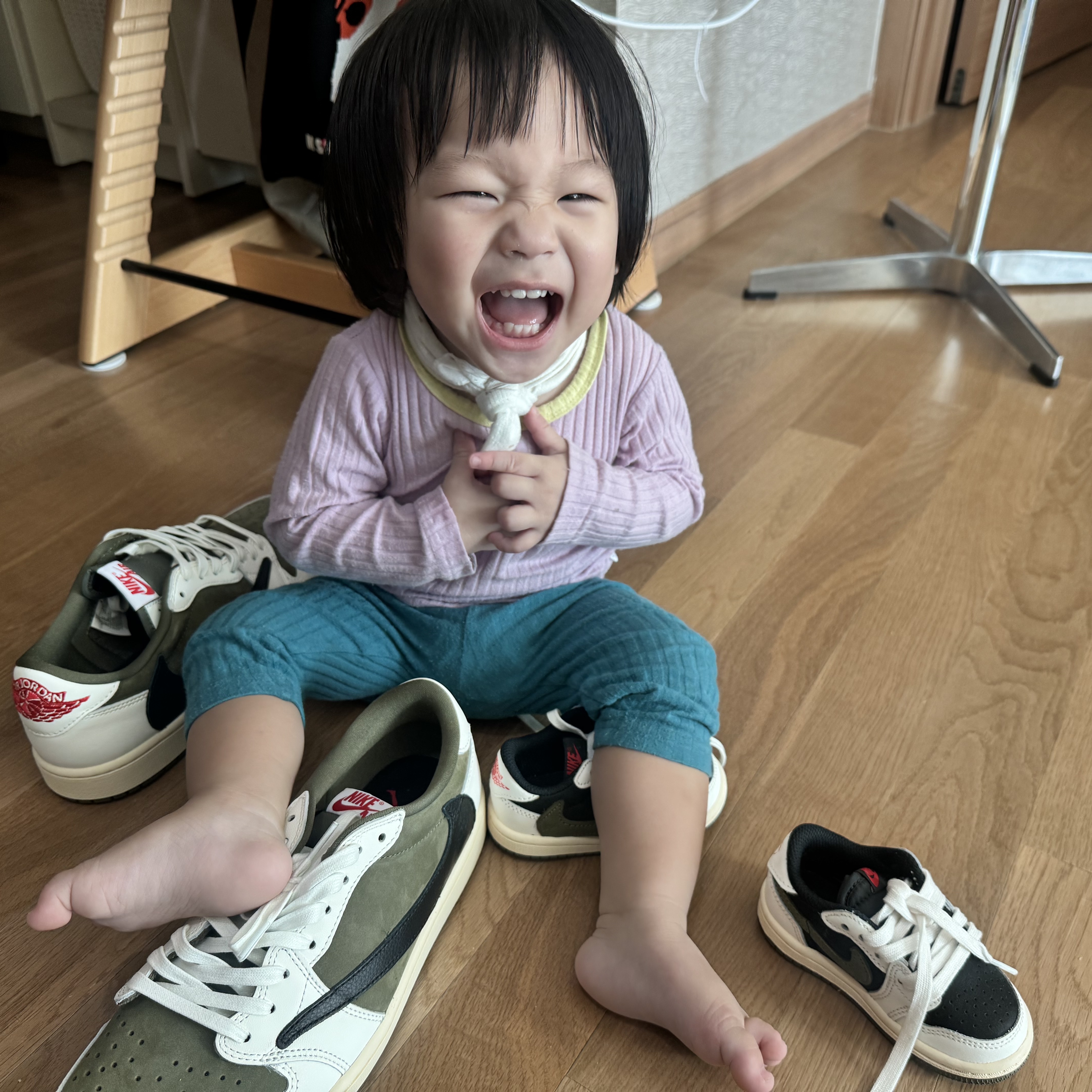 Jordan 1 x Travis Scott Retro Low OG SP Reverse Olive, (TD) Jordan 1 x Travis Scott Retro Low OG SP Medium Olive 착용 스타일
