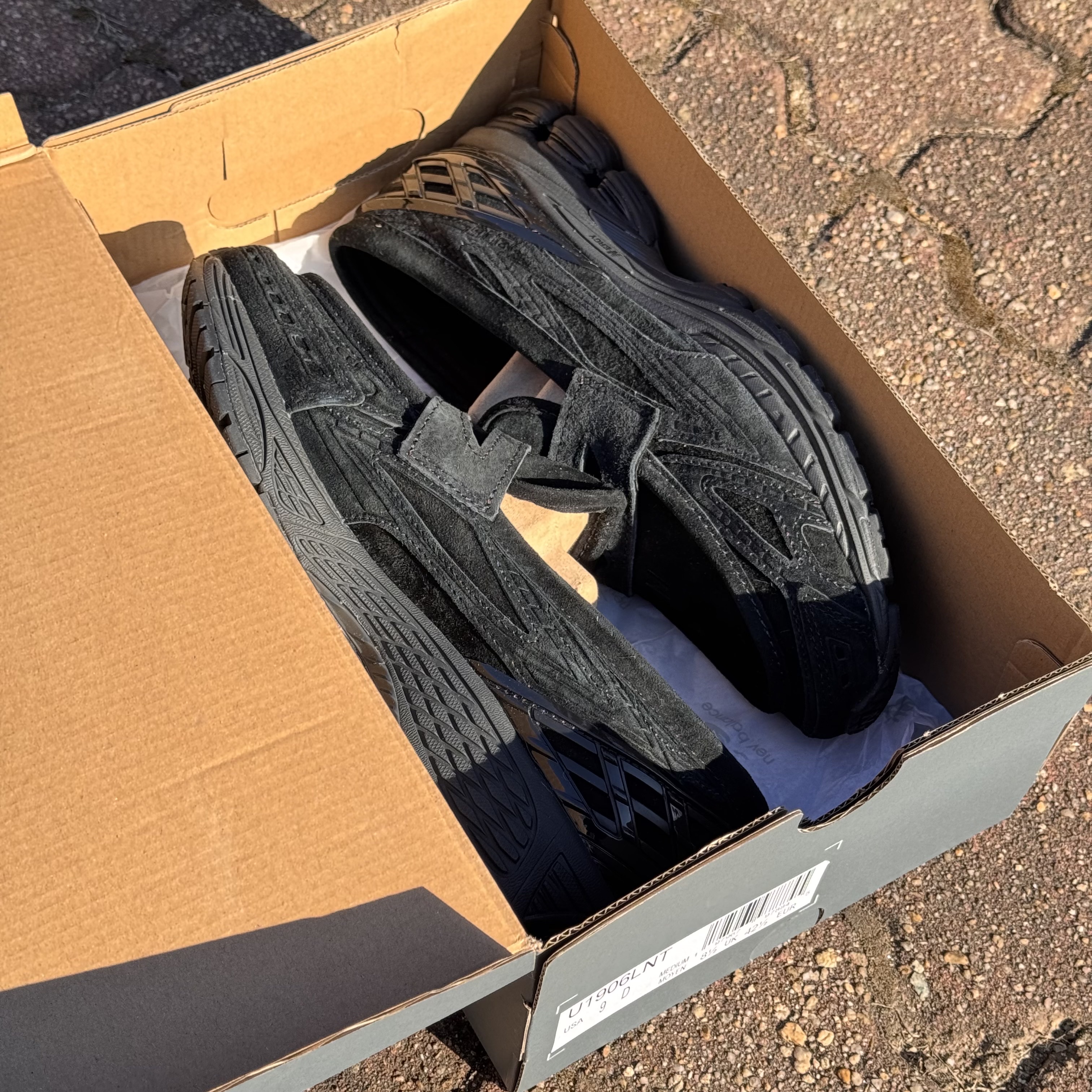 New Balance 1906L Black Black Cement 착용 스타일 - 3